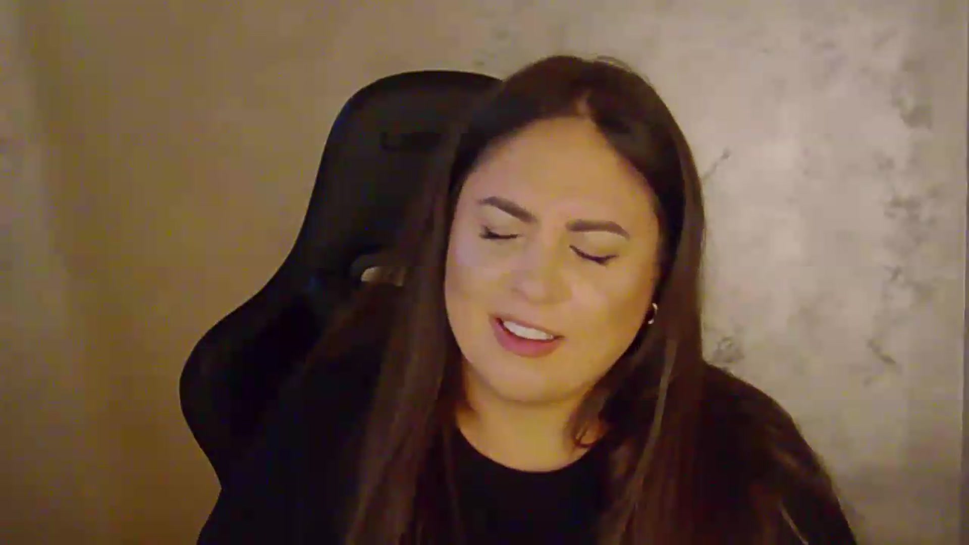 Gallery image thumbnail from NotVanilla's myfreecams stream on, 08/27/2026, 02:16 image 11 of 20