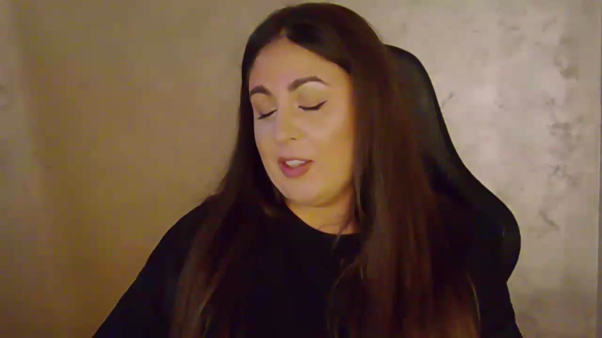 Gallery image thumbnail from NotVanilla's myfreecams stream on, 08/27/2026, 02:16 image 19 of 20