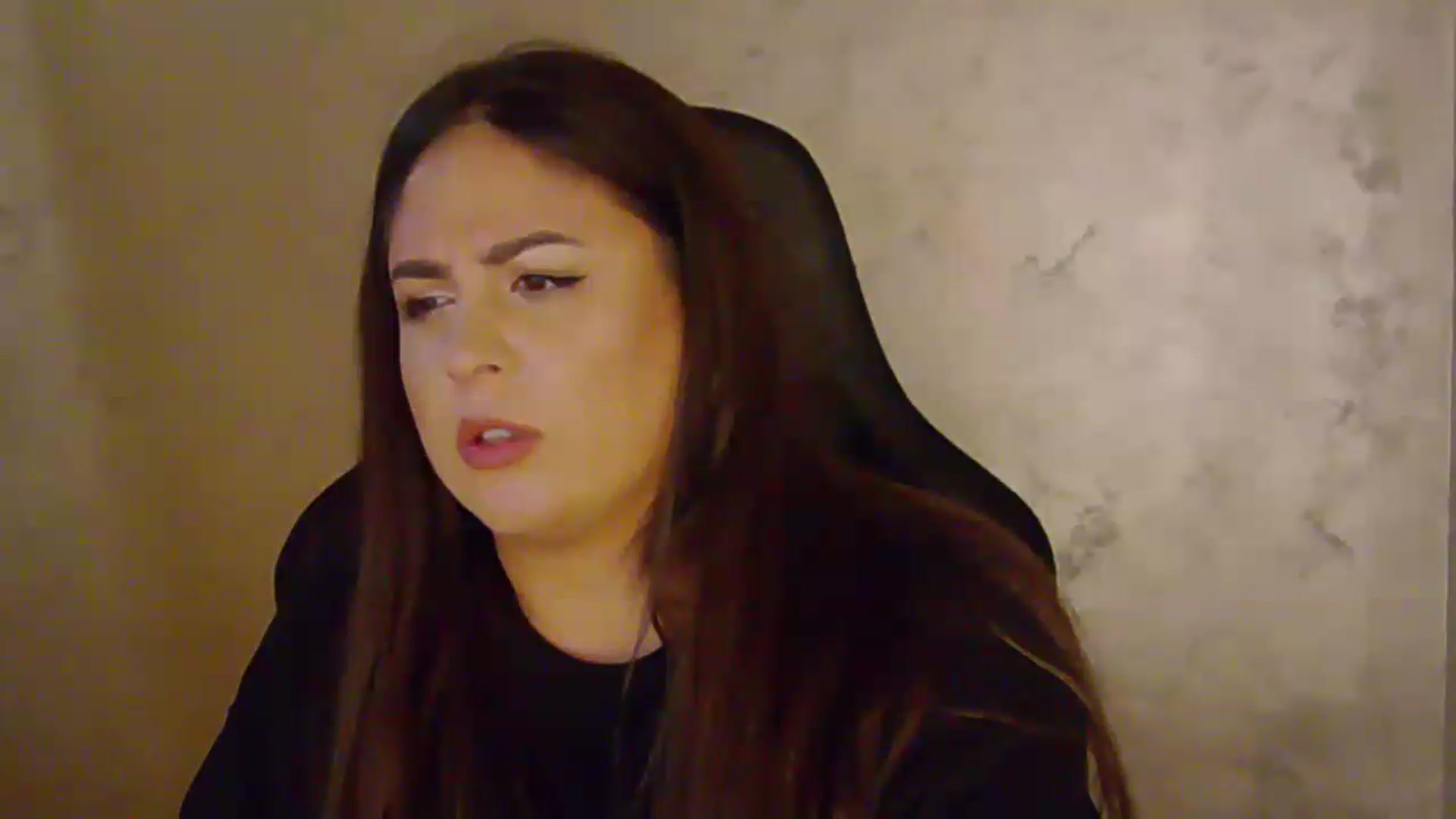 Gallery image thumbnail from NotVanilla's myfreecams stream on, 08/27/2026, 02:16 image 10 of 20