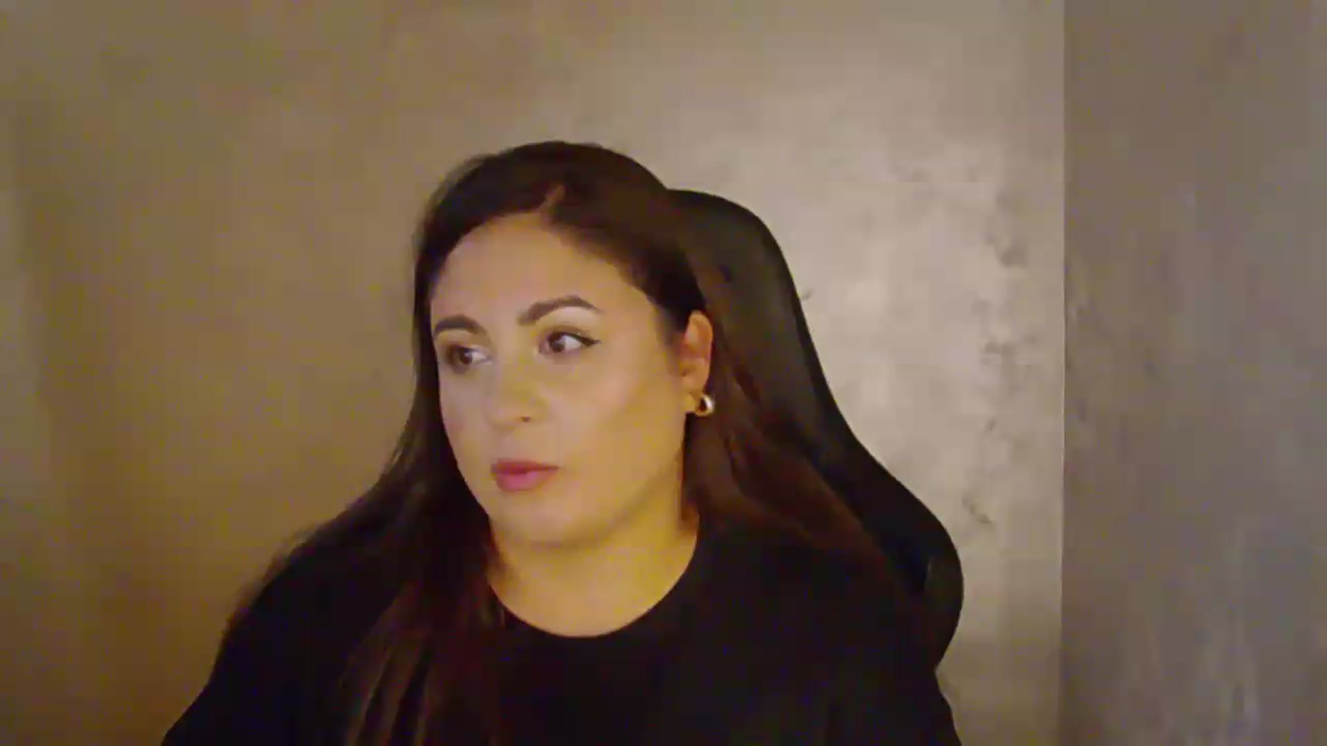 Gallery image thumbnail from NotVanilla's myfreecams stream on, 08/27/2026, 04:21 image 18 of 20
