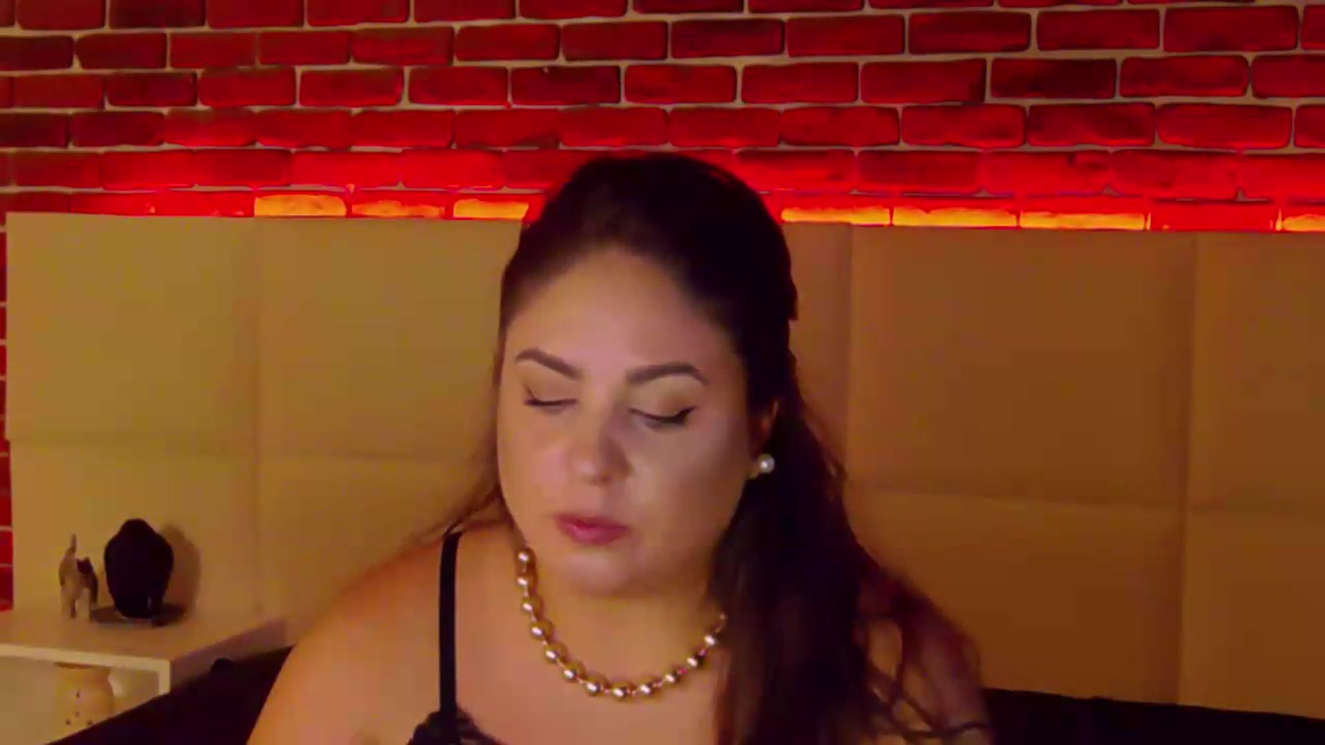 Gallery image thumbnail from NotVanilla's myfreecams stream on, 08/28/2026, 04:13 image 19 of 20