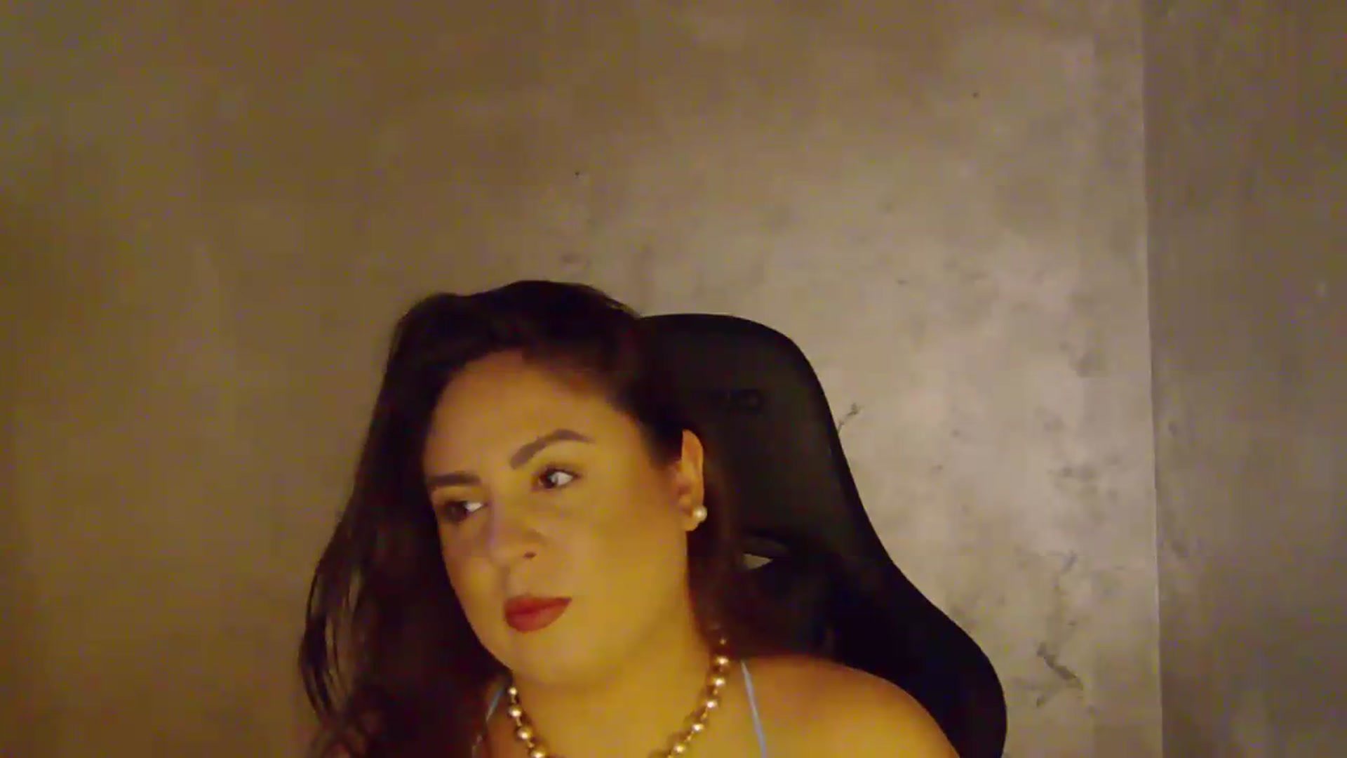 Gallery image thumbnail from NotVanilla's myfreecams stream on, 08/29/2026, 21:43 image 17 of 20