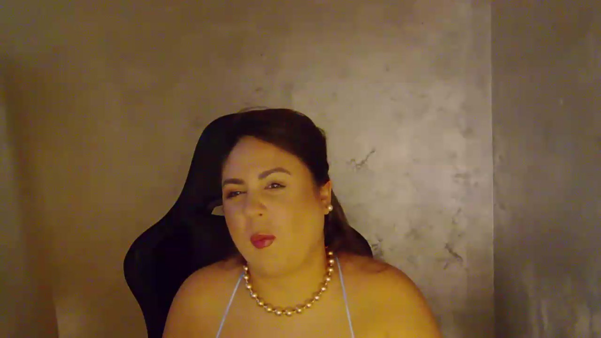 Gallery image thumbnail from NotVanilla's myfreecams stream on, 08/29/2026, 23:17 image 10 of 20