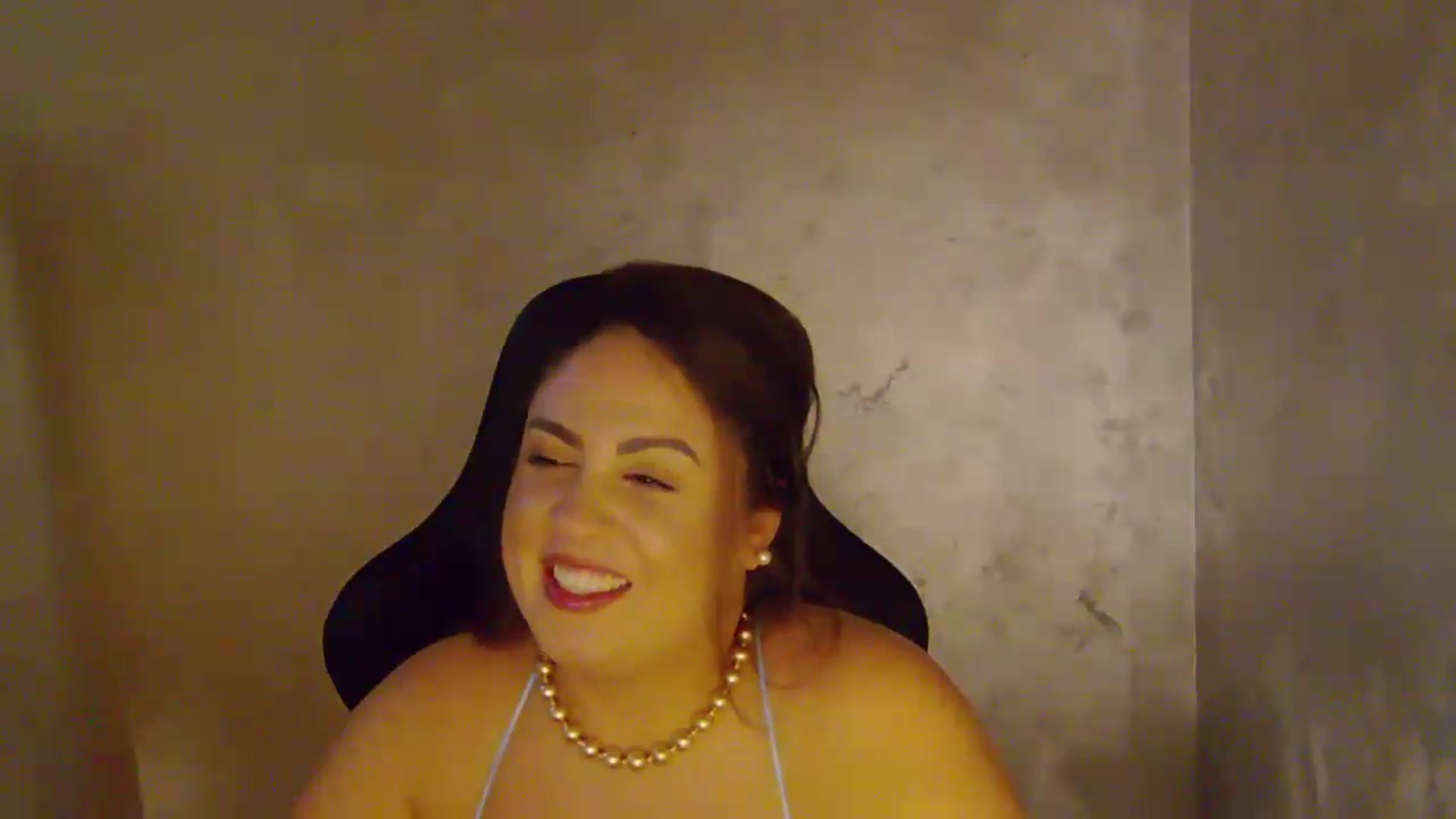 Gallery image thumbnail from NotVanilla's myfreecams stream on, 08/29/2026, 23:17 image 9 of 20