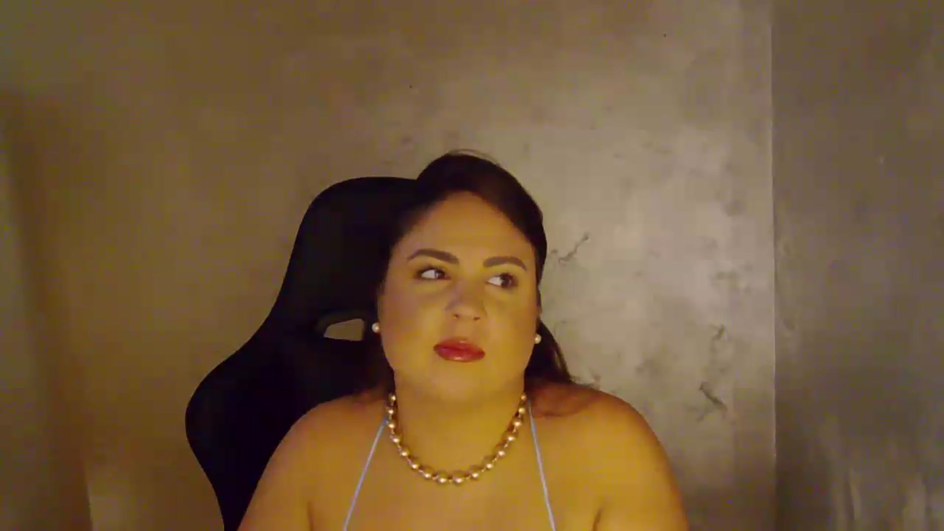 Gallery image thumbnail from NotVanilla's myfreecams stream on, 08/29/2026, 23:17 image 11 of 20