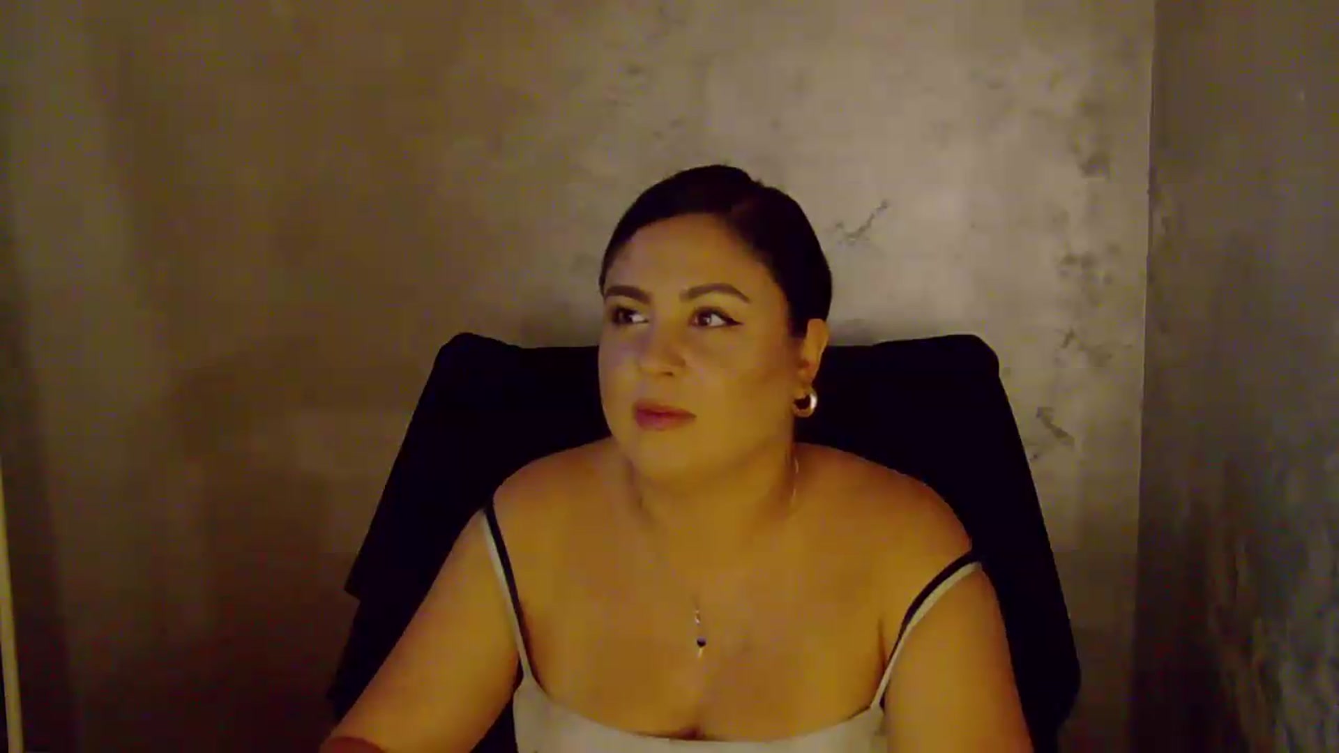 Gallery image thumbnail from NotVanilla's myfreecams stream on, 08/31/2026, 02:27 image 6 of 20