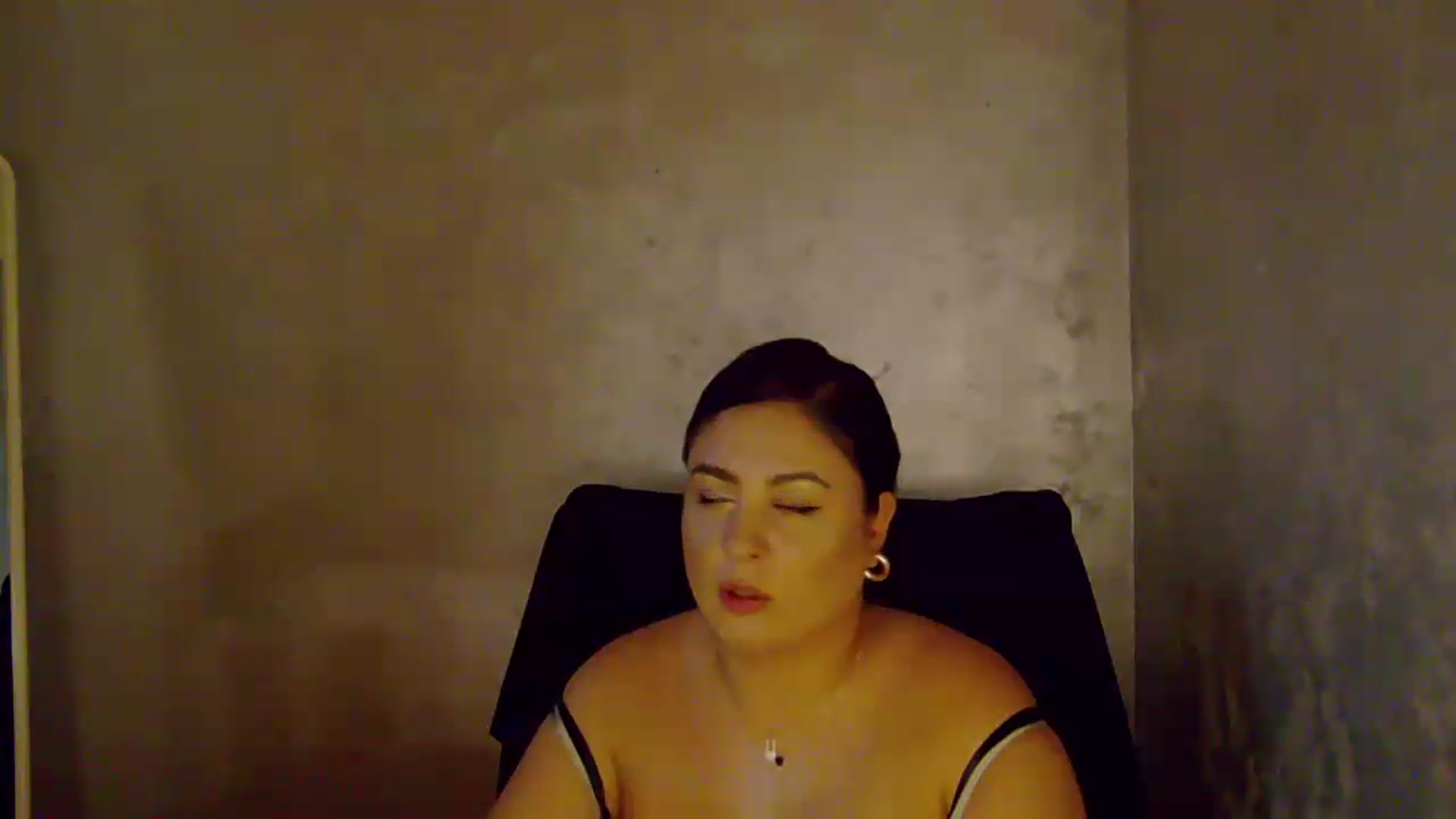 Gallery image thumbnail from NotVanilla's myfreecams stream on, 08/31/2026, 04:49 image 9 of 20