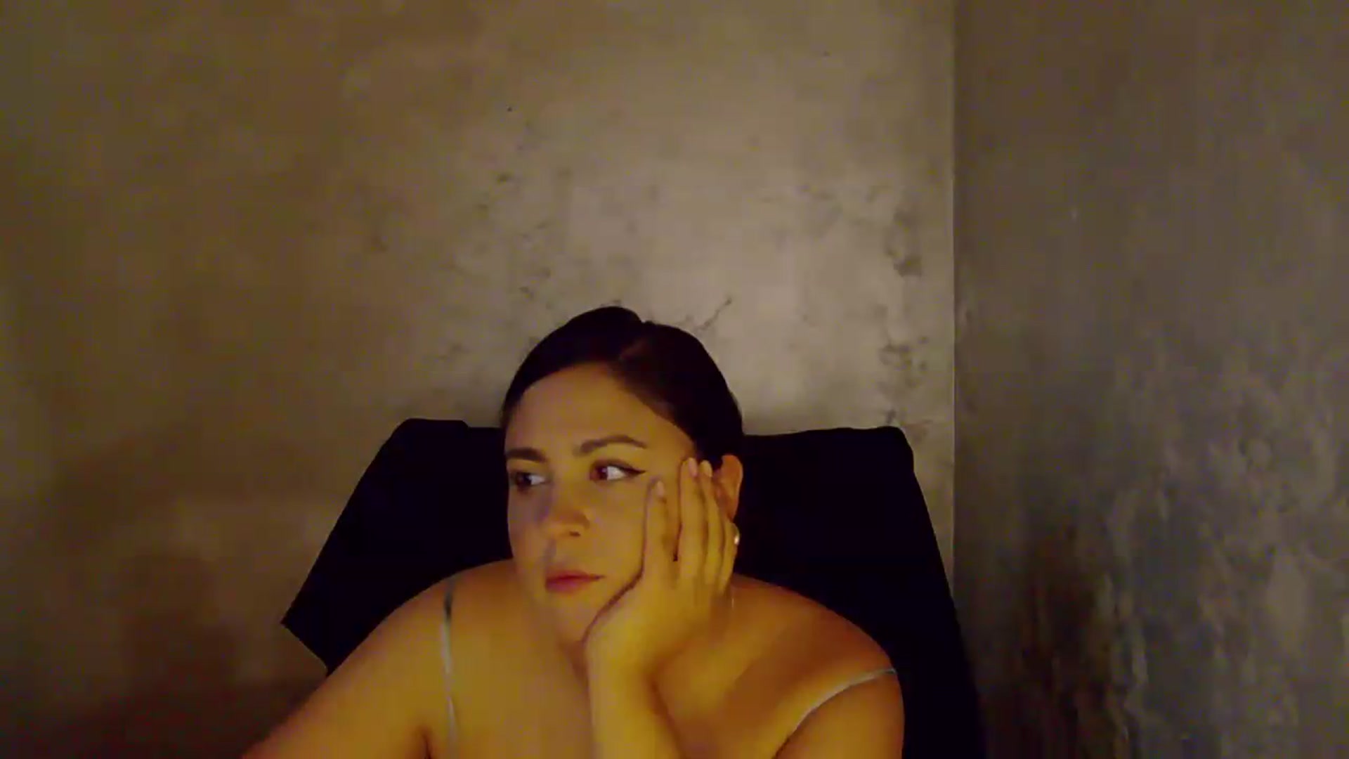 Gallery image thumbnail from NotVanilla's myfreecams stream on, 08/31/2026, 06:40 image 9 of 20