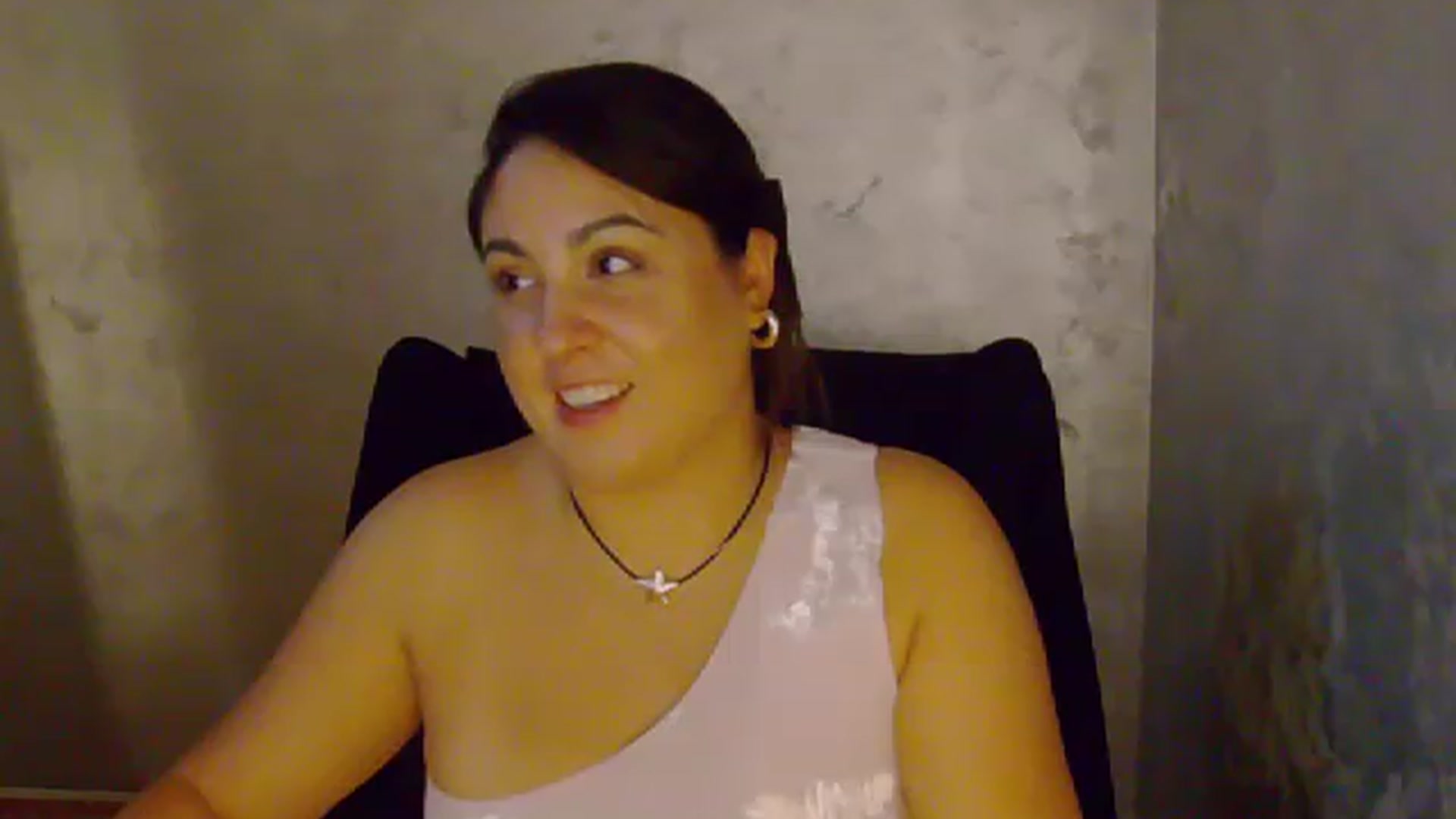 Gallery image thumbnail from NotVanilla's myfreecams stream on, 08/31/2026, 22:52 image 11 of 20