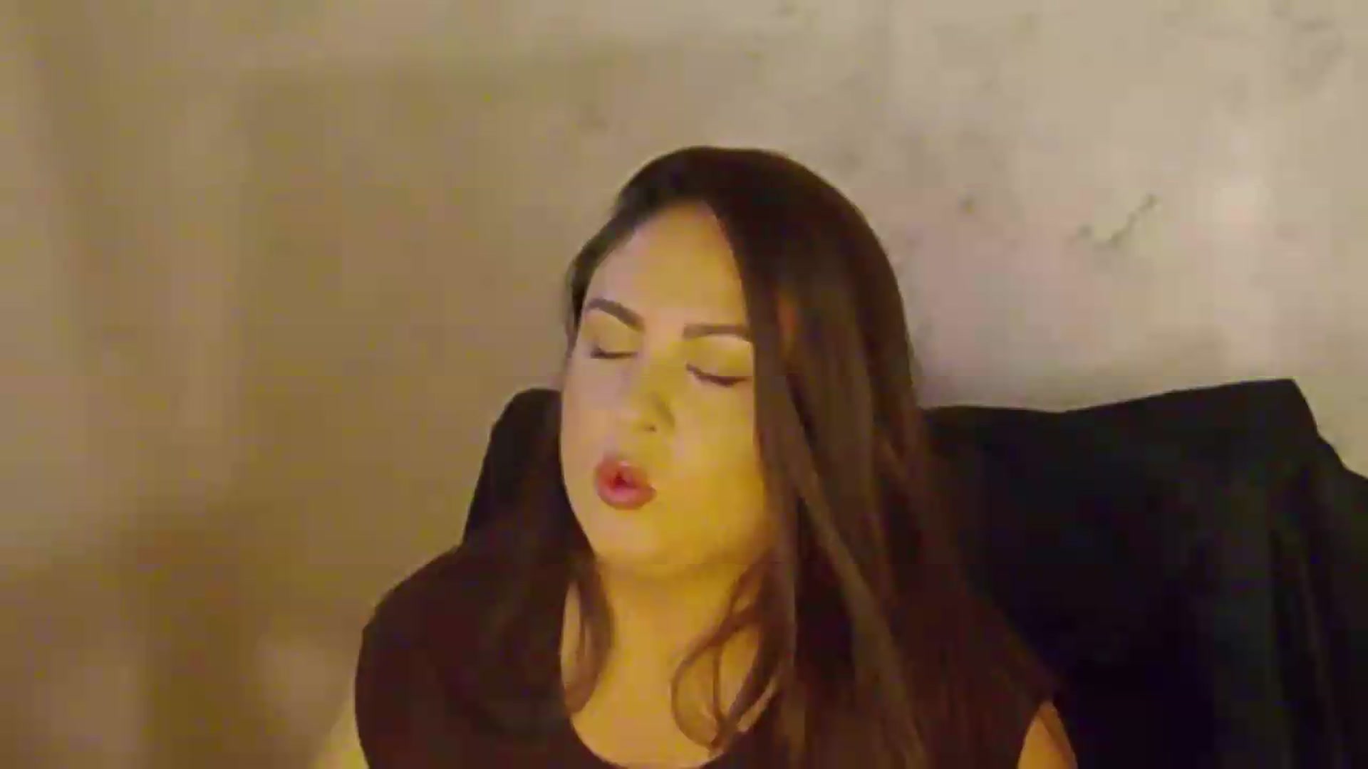 Gallery image thumbnail from NotVanilla's myfreecams stream on, 09/03/2026, 05:49 image 5 of 20