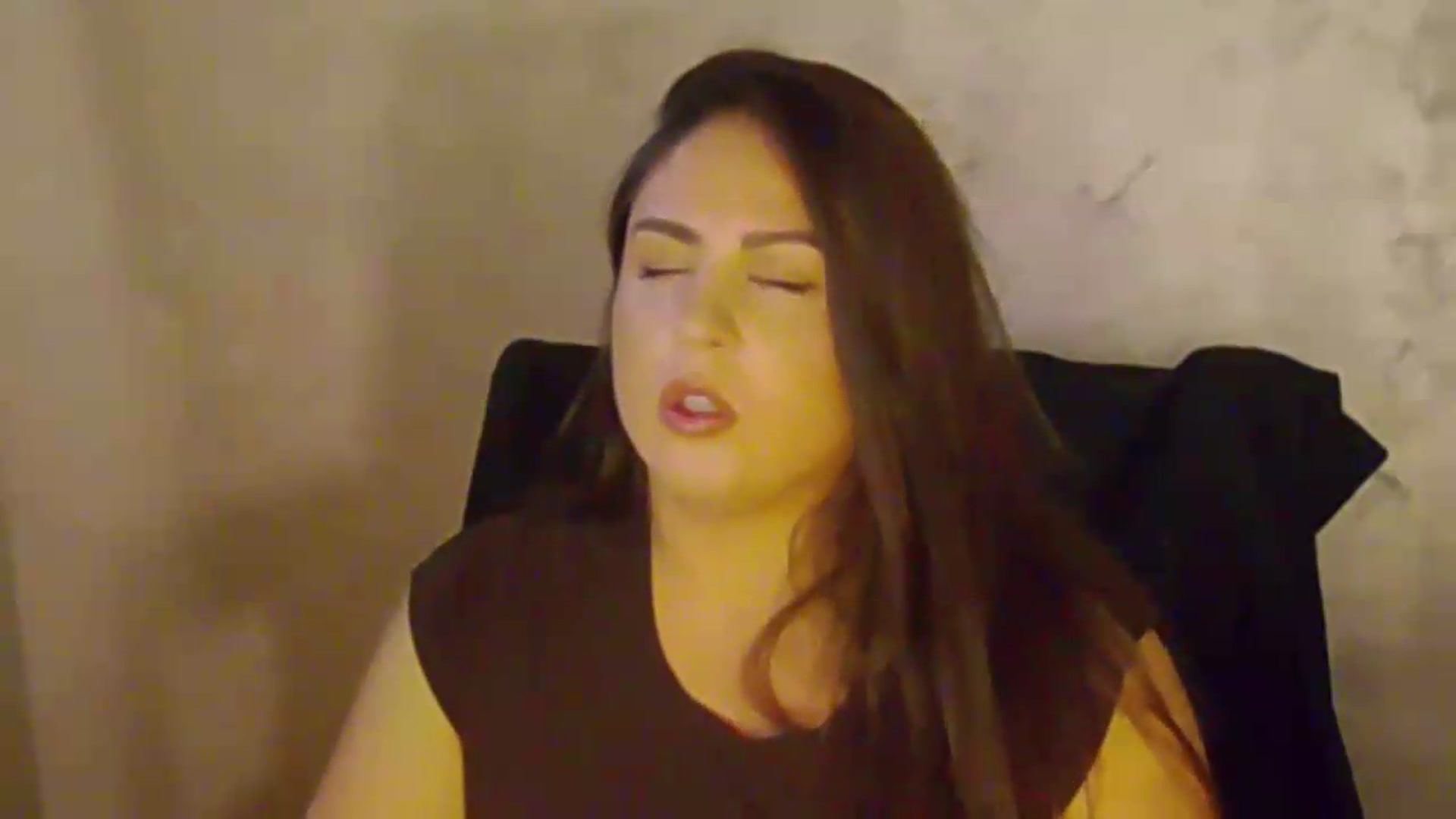 Gallery image thumbnail from NotVanilla's myfreecams stream on, 09/03/2026, 06:03 image 17 of 20