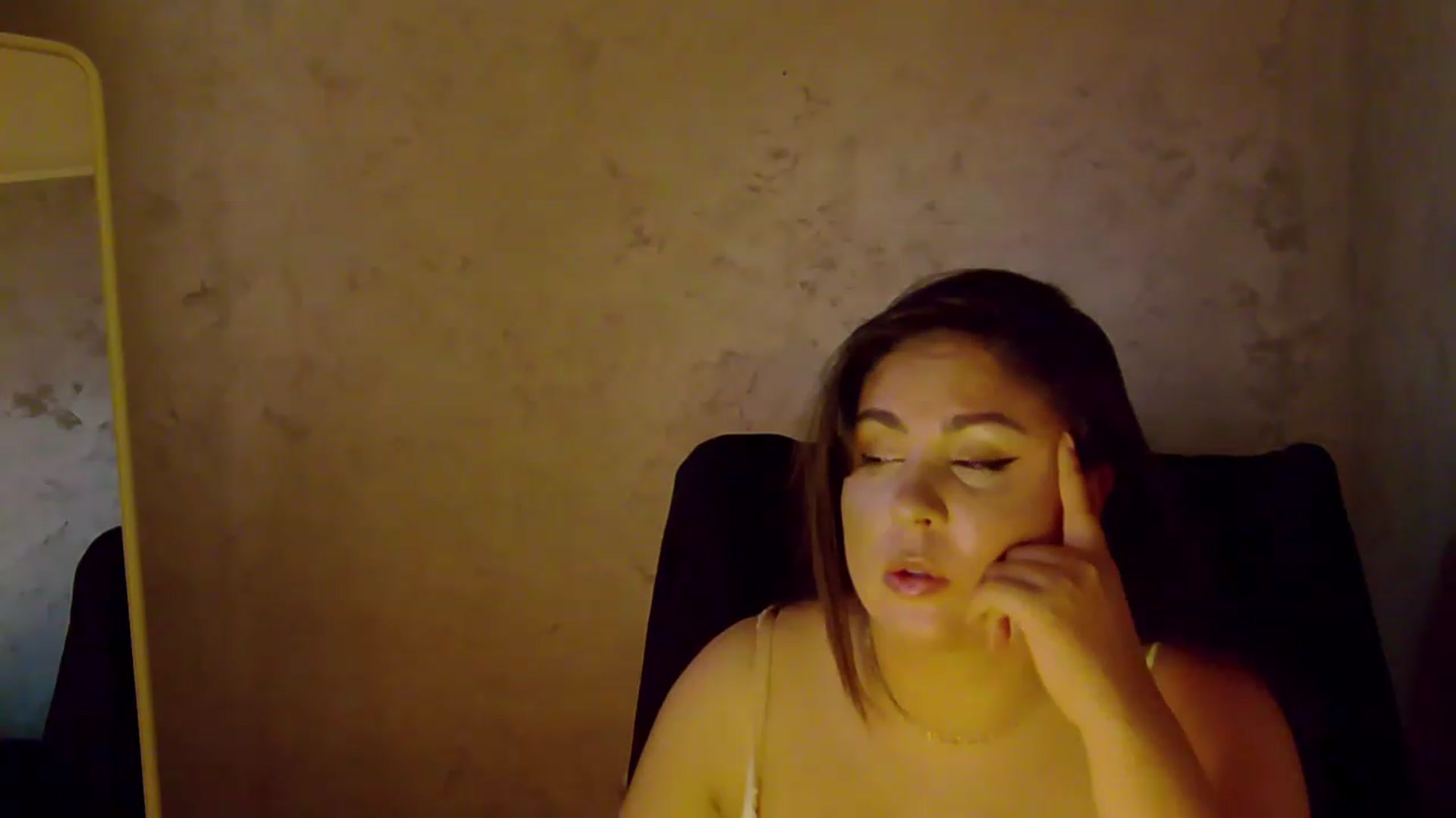 Gallery image thumbnail from NotVanilla's myfreecams stream on, 09/06/2026, 01:14 image 10 of 20