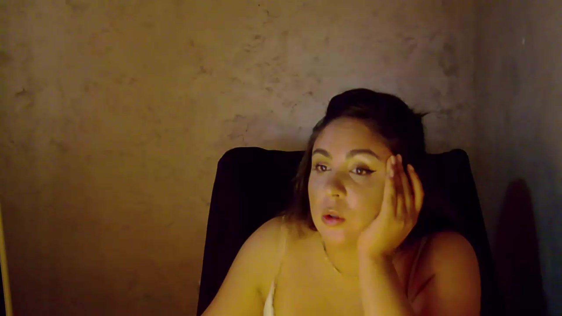 Gallery image thumbnail from NotVanilla's myfreecams stream on, 09/06/2026, 01:14 image 18 of 20