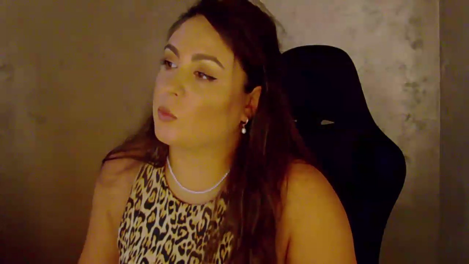 Gallery image thumbnail from NotVanilla's myfreecams stream on, 09/08/2026, 01:05 image 17 of 20