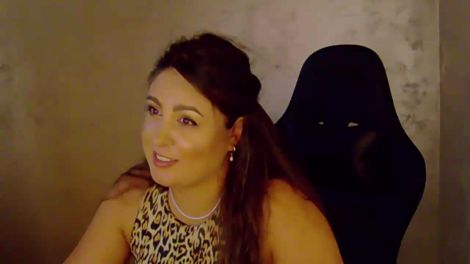 Gallery image thumbnail from NotVanilla's myfreecams stream on, 09/08/2026, 01:05 image 12 of 20