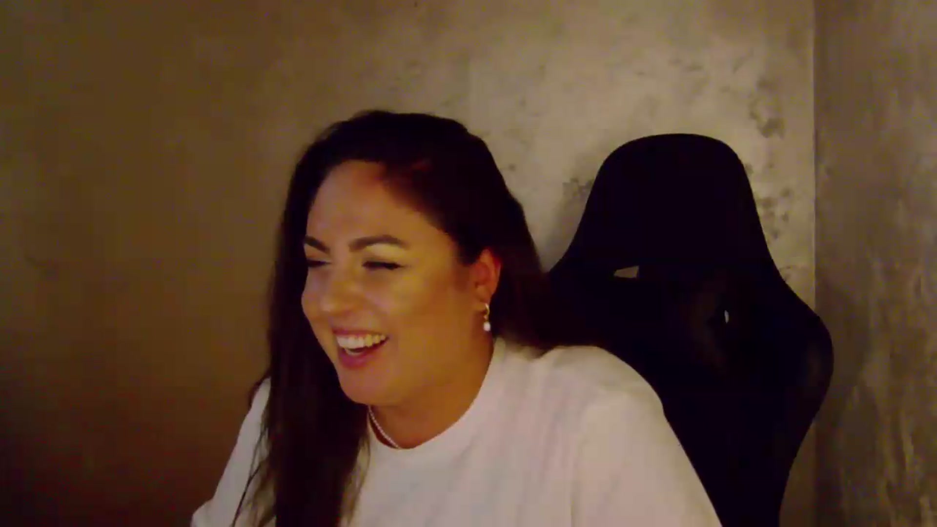 Gallery image thumbnail from NotVanilla's myfreecams stream on, 09/09/2026, 02:11 image 15 of 20