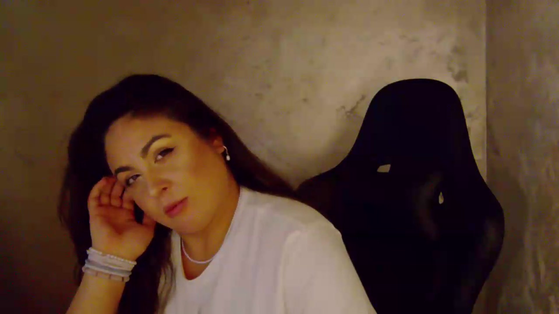 Gallery image thumbnail from NotVanilla's myfreecams stream on, 09/09/2026, 02:11 image 5 of 20