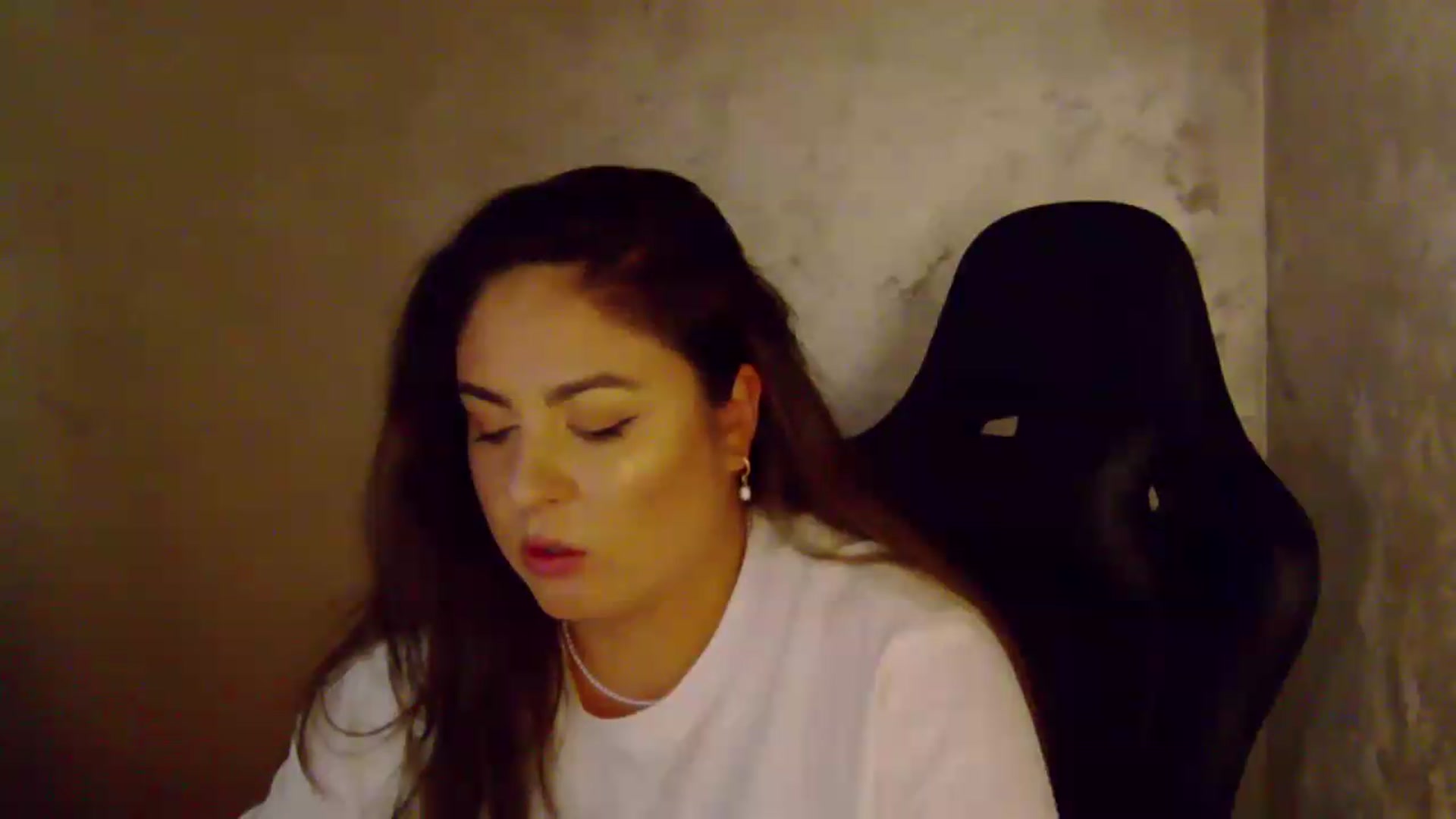 Gallery image thumbnail from NotVanilla's myfreecams stream on, 09/09/2026, 02:11 image 13 of 20