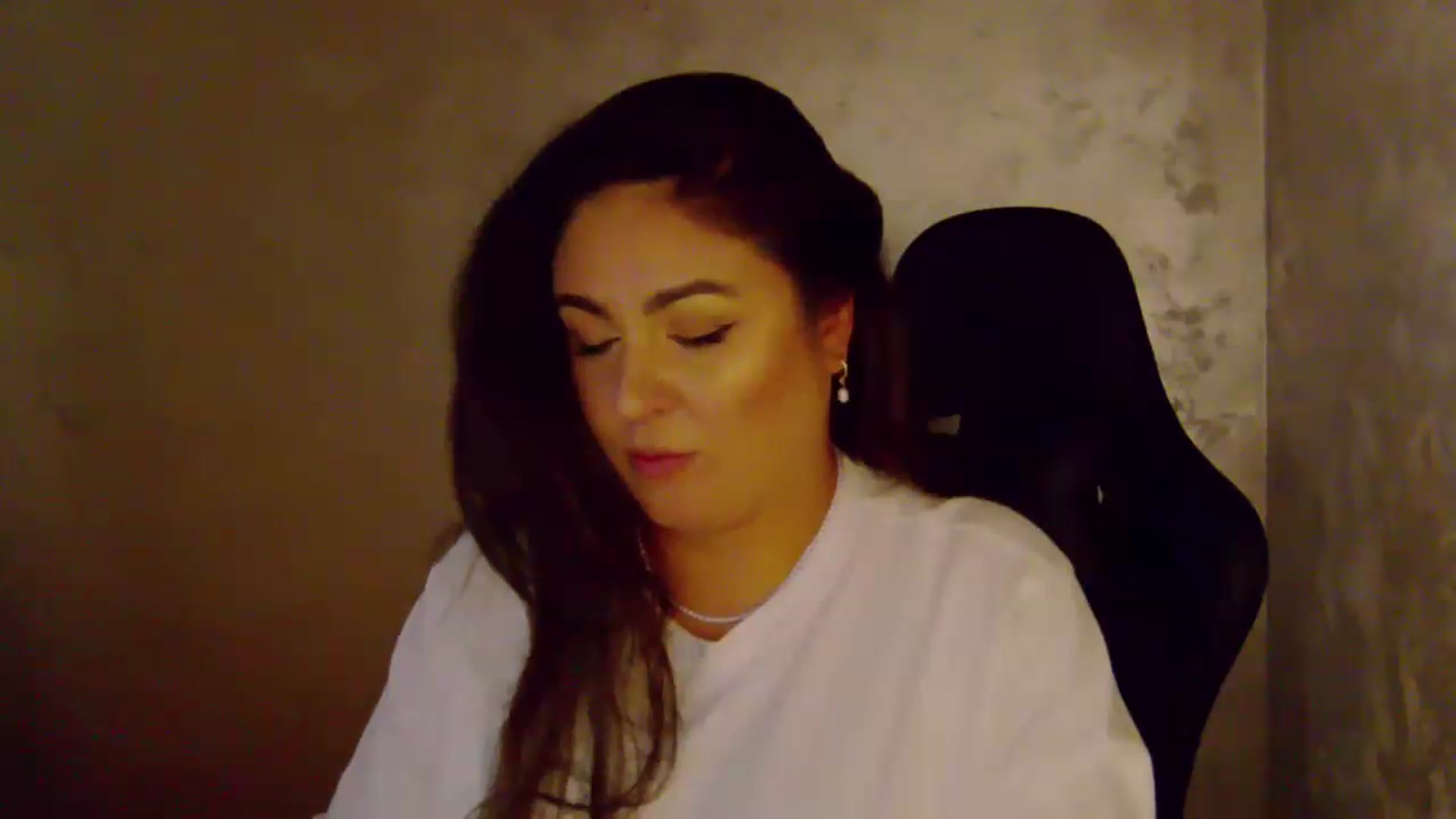 Gallery image thumbnail from NotVanilla's myfreecams stream on, 09/09/2026, 02:11 image 17 of 20