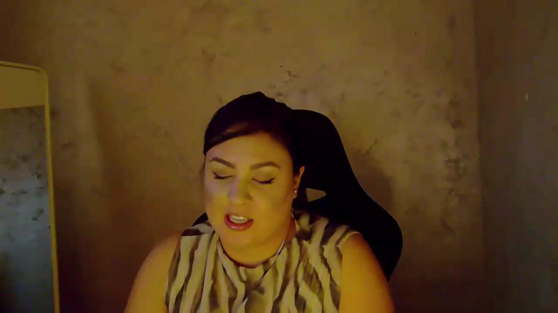 Gallery image thumbnail from NotVanilla's myfreecams stream on, 09/13/2026, 03:53 image 3 of 20