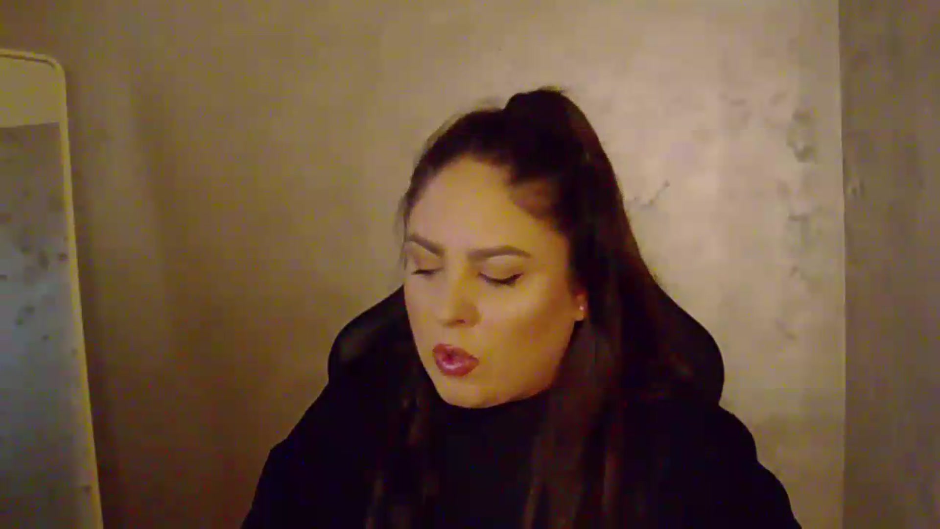 Gallery image thumbnail from NotVanilla's myfreecams stream on, 09/18/2026, 24:01 image 11 of 20