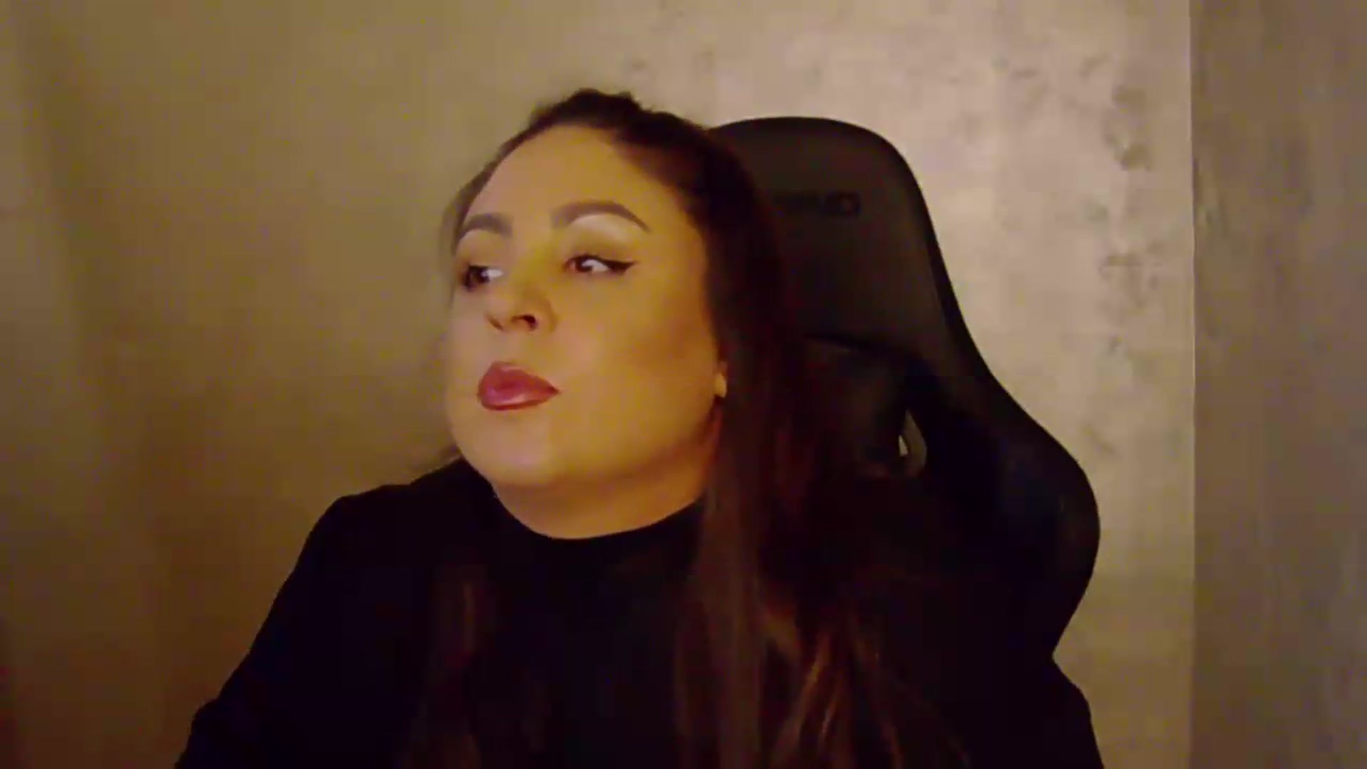 Gallery image thumbnail from NotVanilla's myfreecams stream on, 09/18/2026, 24:01 image 18 of 20