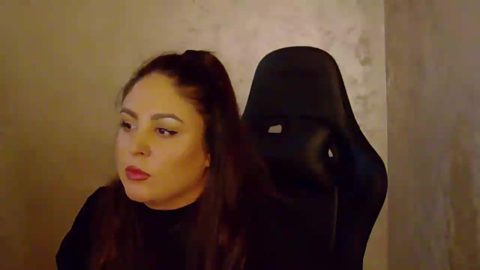 Gallery image thumbnail from NotVanilla's myfreecams stream on, 09/18/2026, 24:34 image 18 of 20