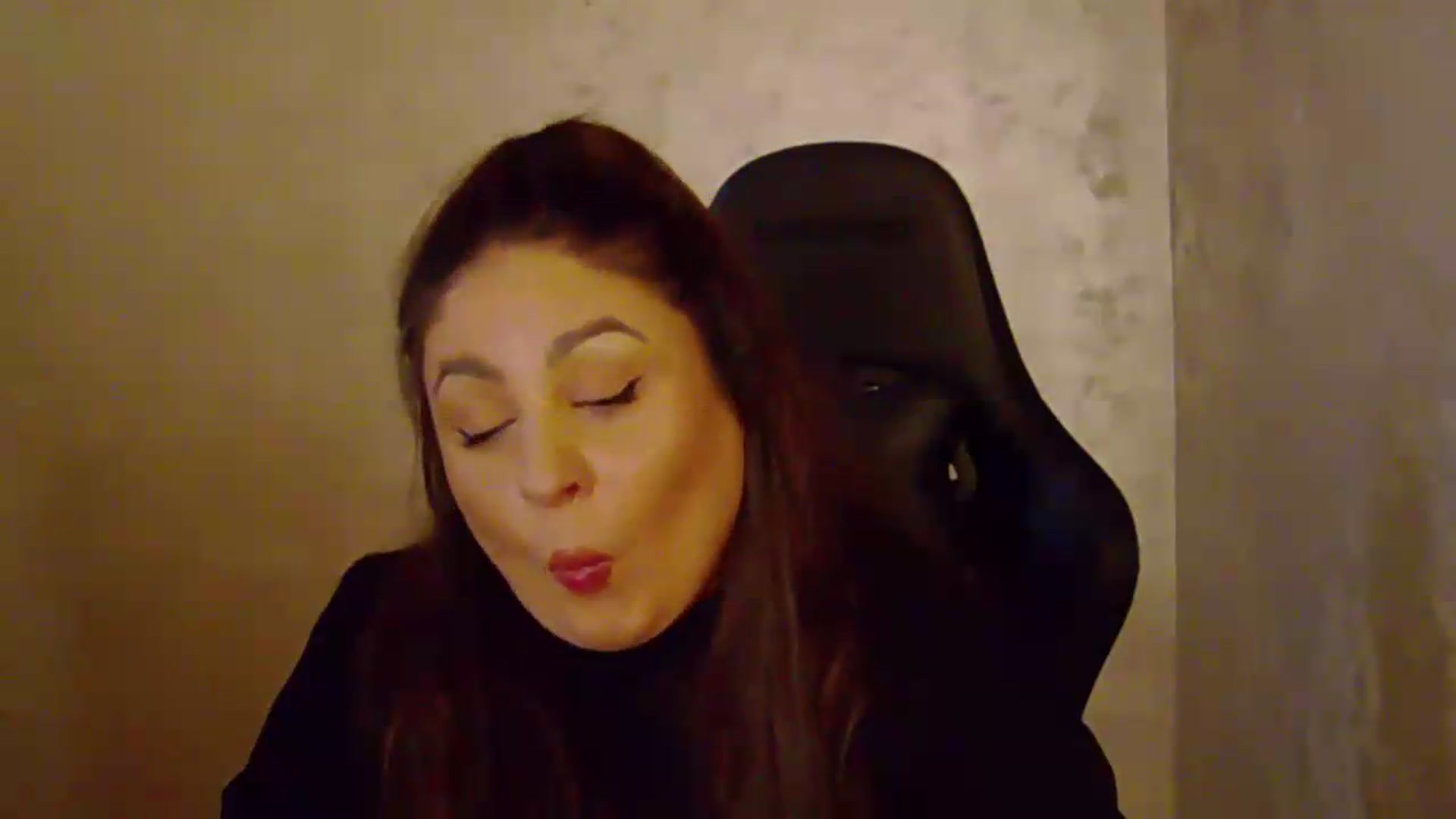 Gallery image thumbnail from NotVanilla's myfreecams stream on, 09/18/2026, 24:34 image 3 of 20