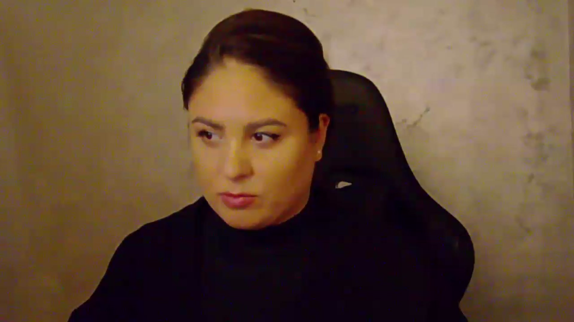 Gallery image thumbnail from NotVanilla's myfreecams stream on, 09/18/2026, 04:53 image 19 of 20