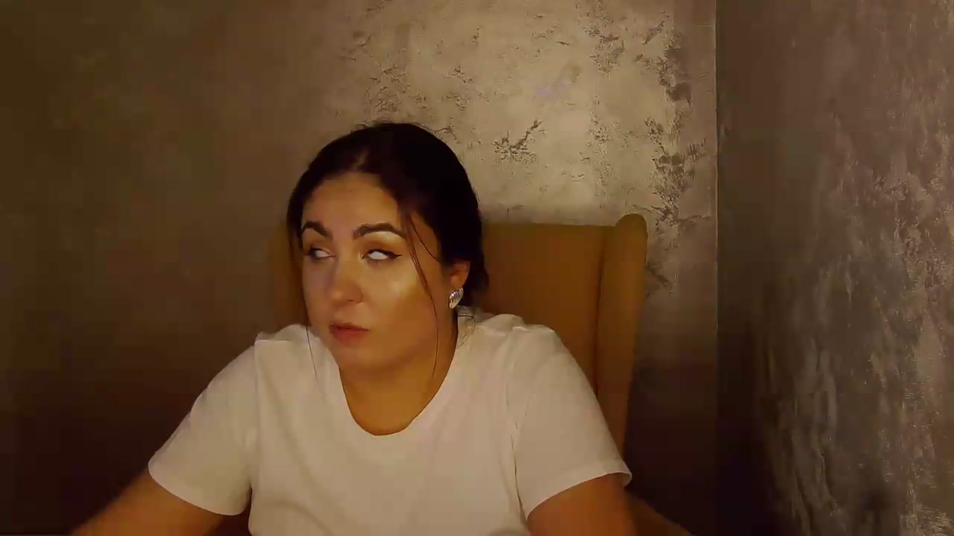 Gallery image thumbnail from NotVanilla's myfreecams stream on, 09/19/2026, 06:40 image 15 of 20