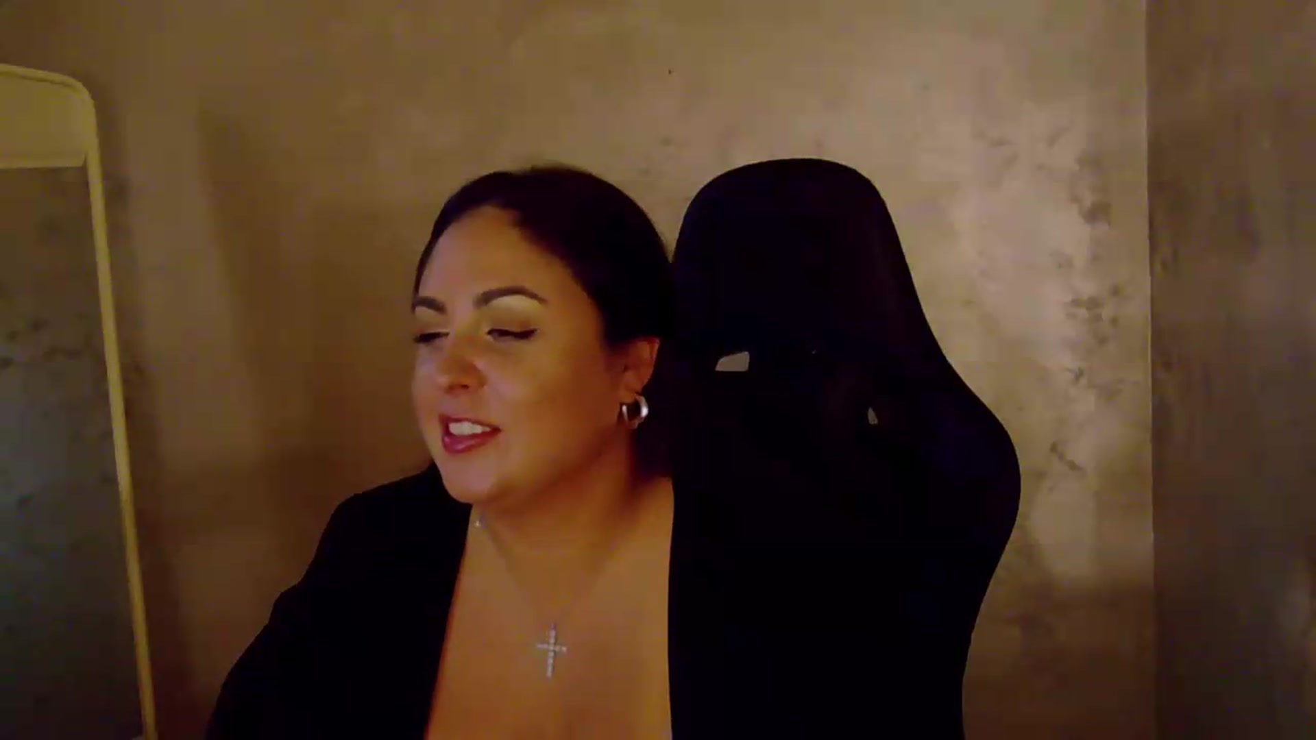 Gallery image thumbnail from NotVanilla's myfreecams stream on, 09/24/2026, 01:17 image 7 of 20