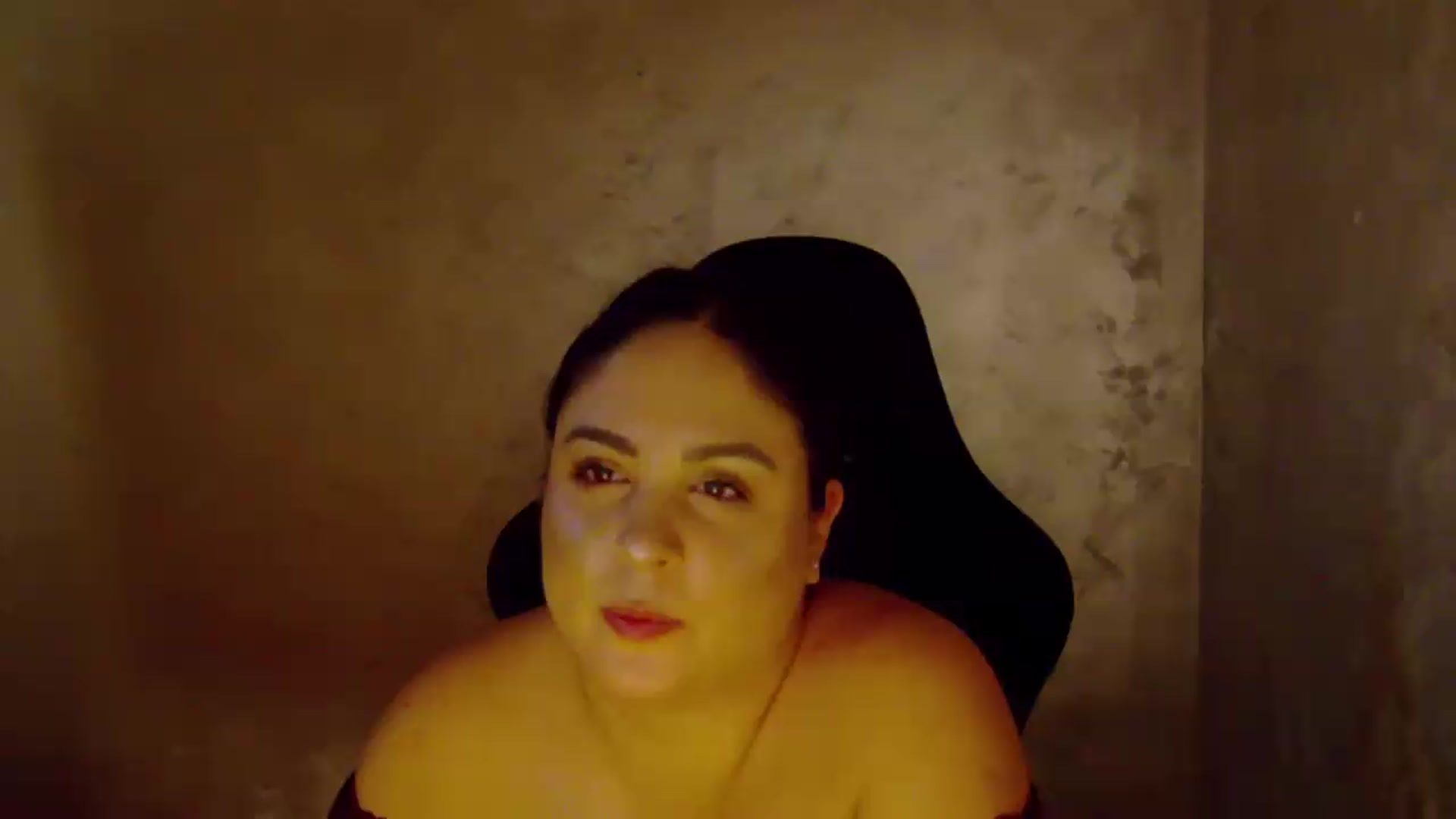 Gallery image thumbnail from NotVanilla's myfreecams stream on, 09/25/2026, 05:15 image 15 of 20