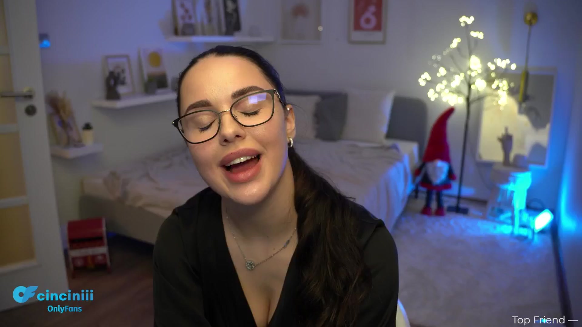 Gallery image thumbnail from NotYourNaomi's myfreecams stream on, 12/03/2024, 21:46 image 1 of 20