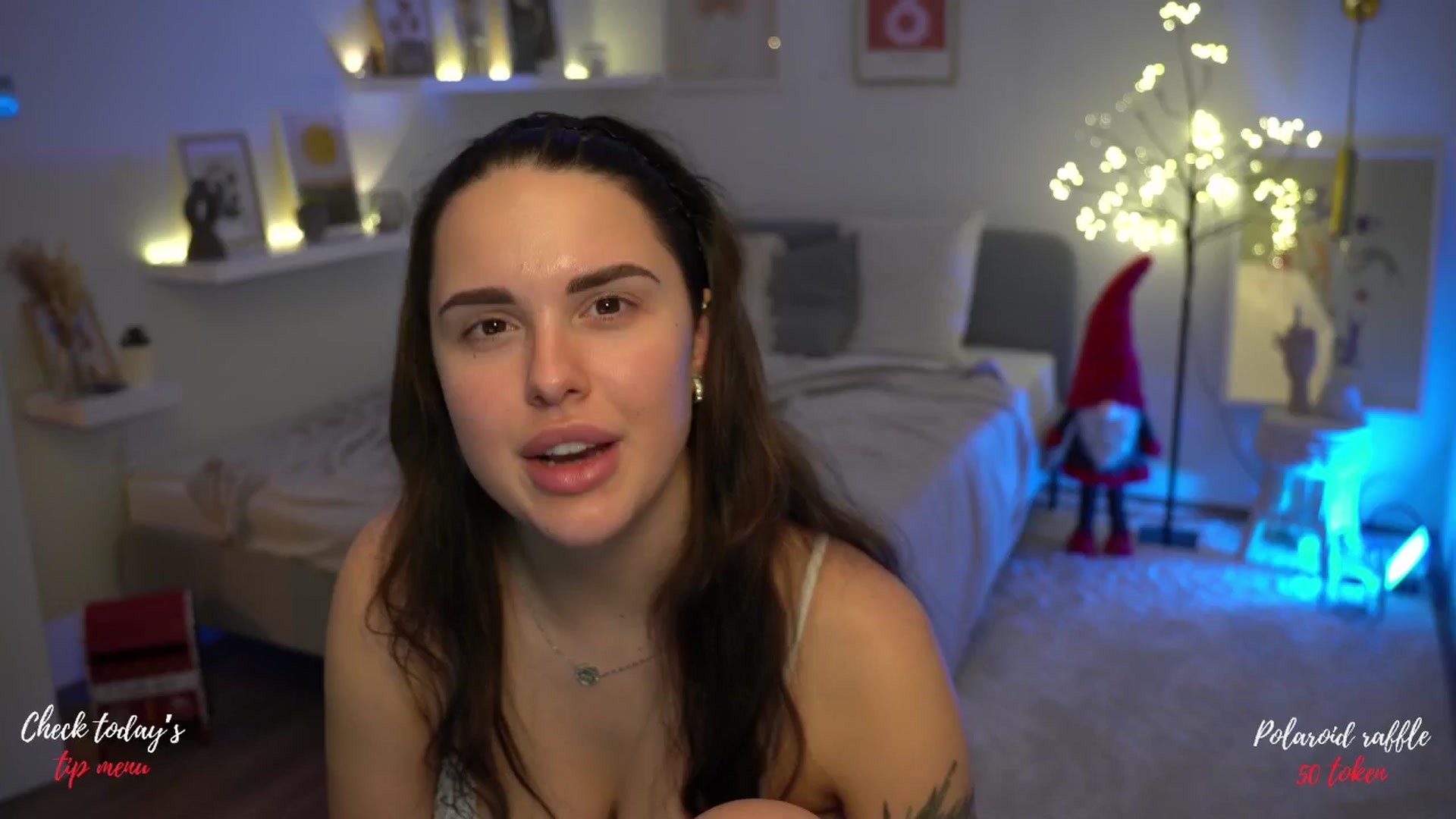 Gallery image thumbnail from NotYourNaomi's myfreecams stream on, 12/08/2024, 24:28 image 9 of 20