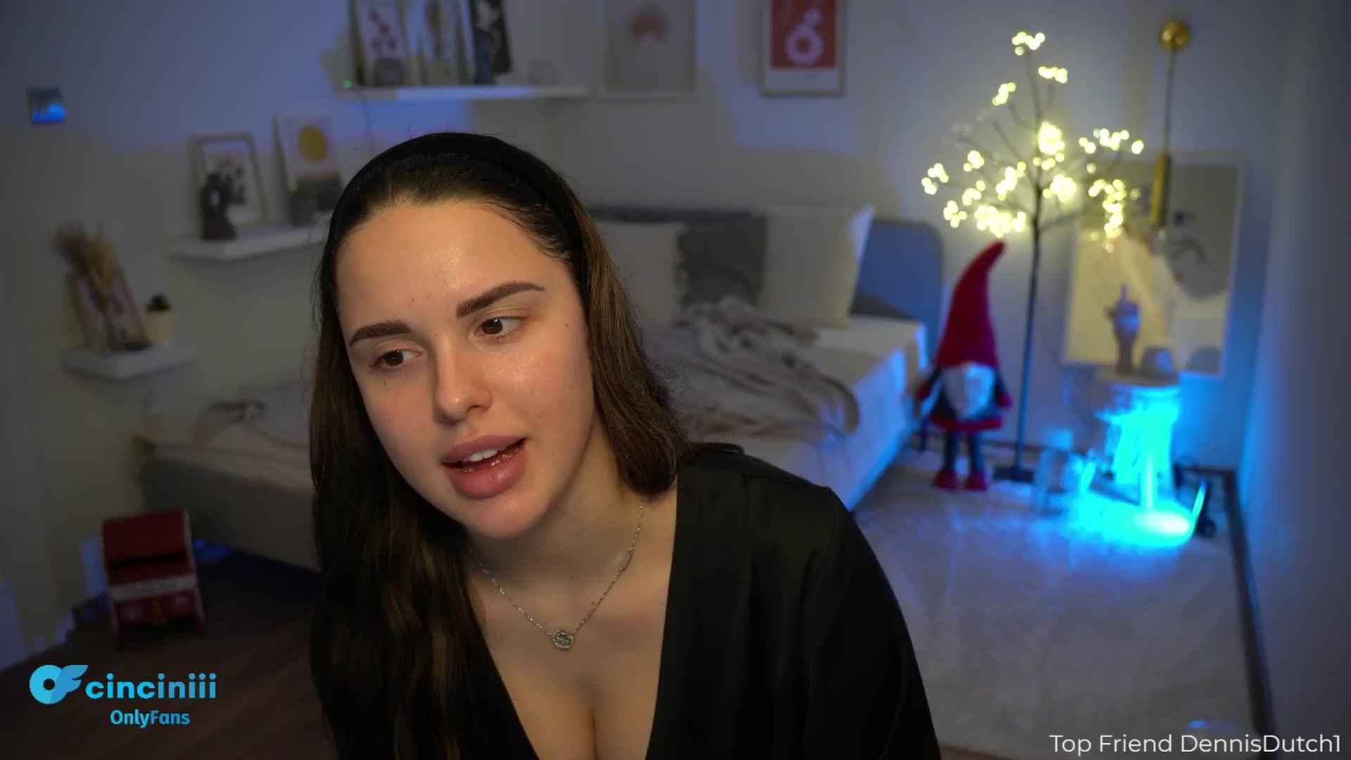 Gallery image thumbnail from NotYourNaomi's myfreecams stream on, 12/10/2024, 22:03 image 6 of 20