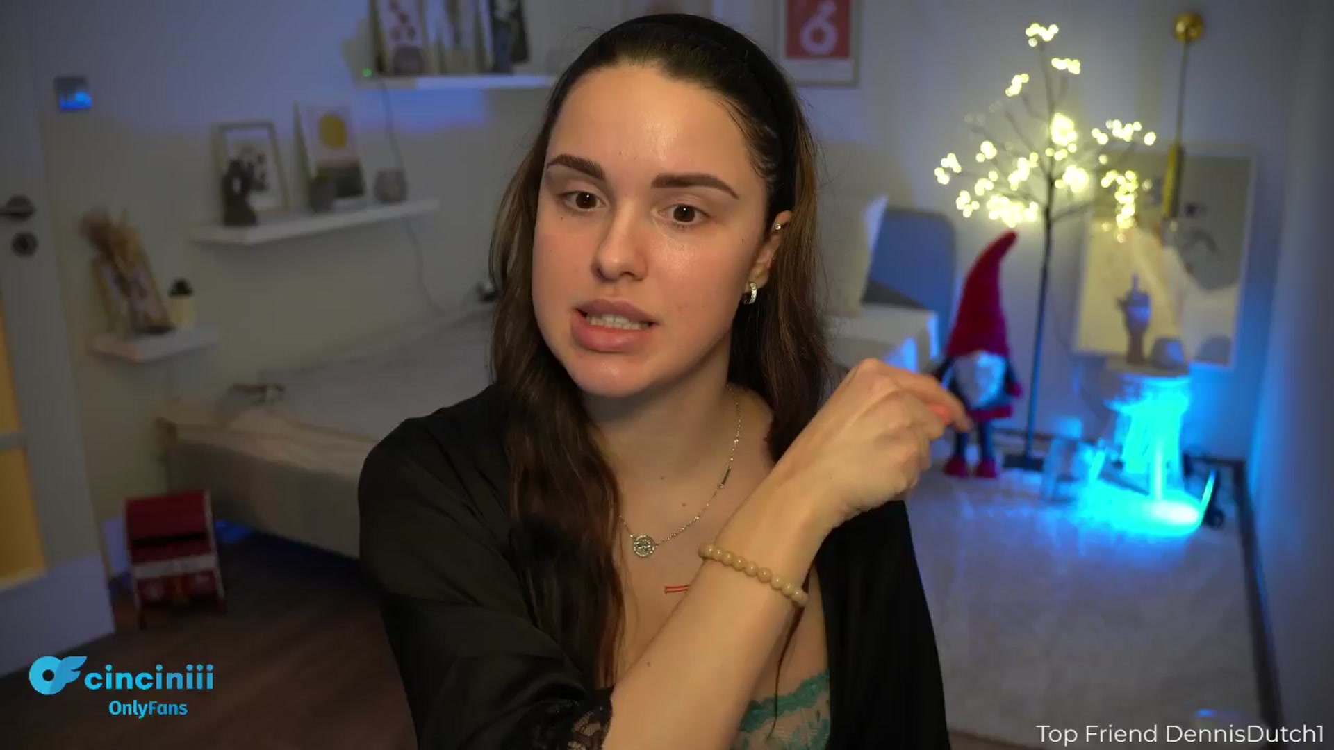 Gallery image thumbnail from NotYourNaomi's myfreecams stream on, 12/10/2024, 22:03 image 8 of 20