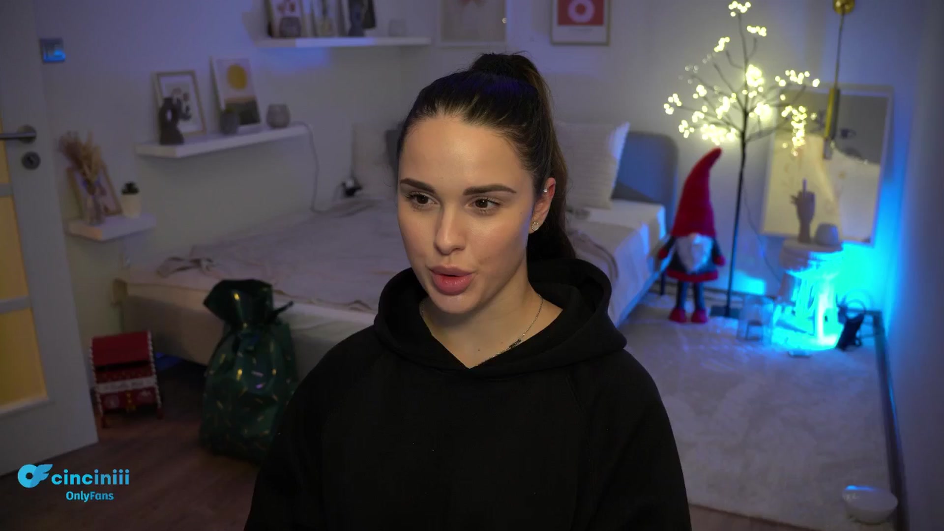 Gallery image thumbnail from NotYourNaomi's myfreecams stream on, 12/12/2024, 24:24 image 18 of 20