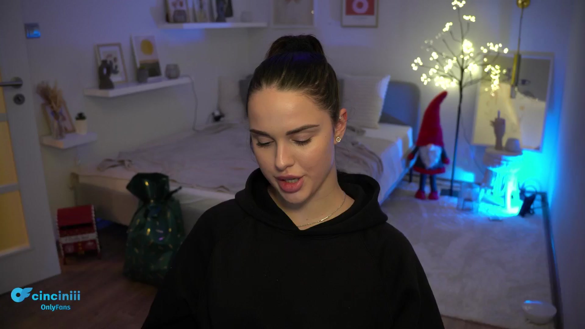 Gallery image thumbnail from NotYourNaomi's myfreecams stream on, 12/12/2024, 24:24 image 20 of 20
