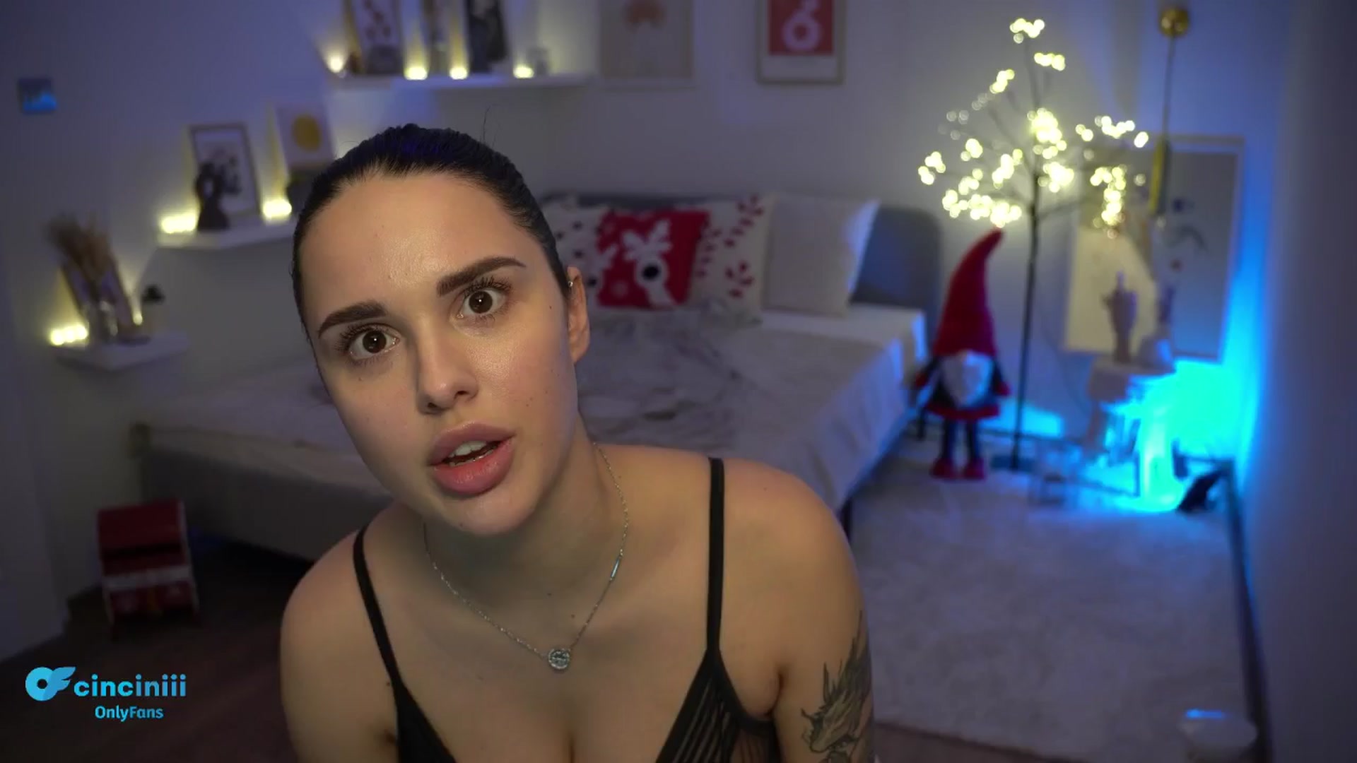 Gallery image thumbnail from NotYourNaomi's myfreecams stream on, 12/15/2024, 22:22 image 10 of 20