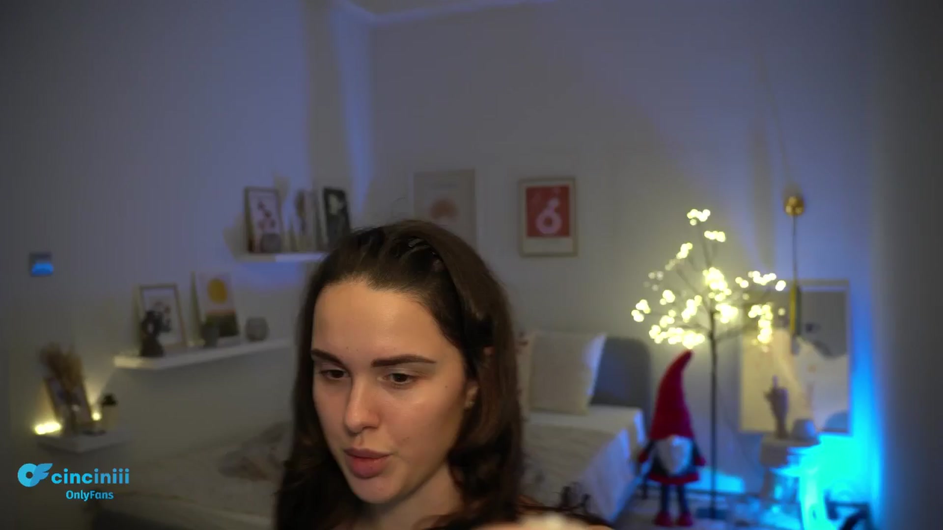 Gallery image thumbnail from NotYourNaomi's myfreecams stream on, 12/16/2024, 21:24 image 18 of 20
