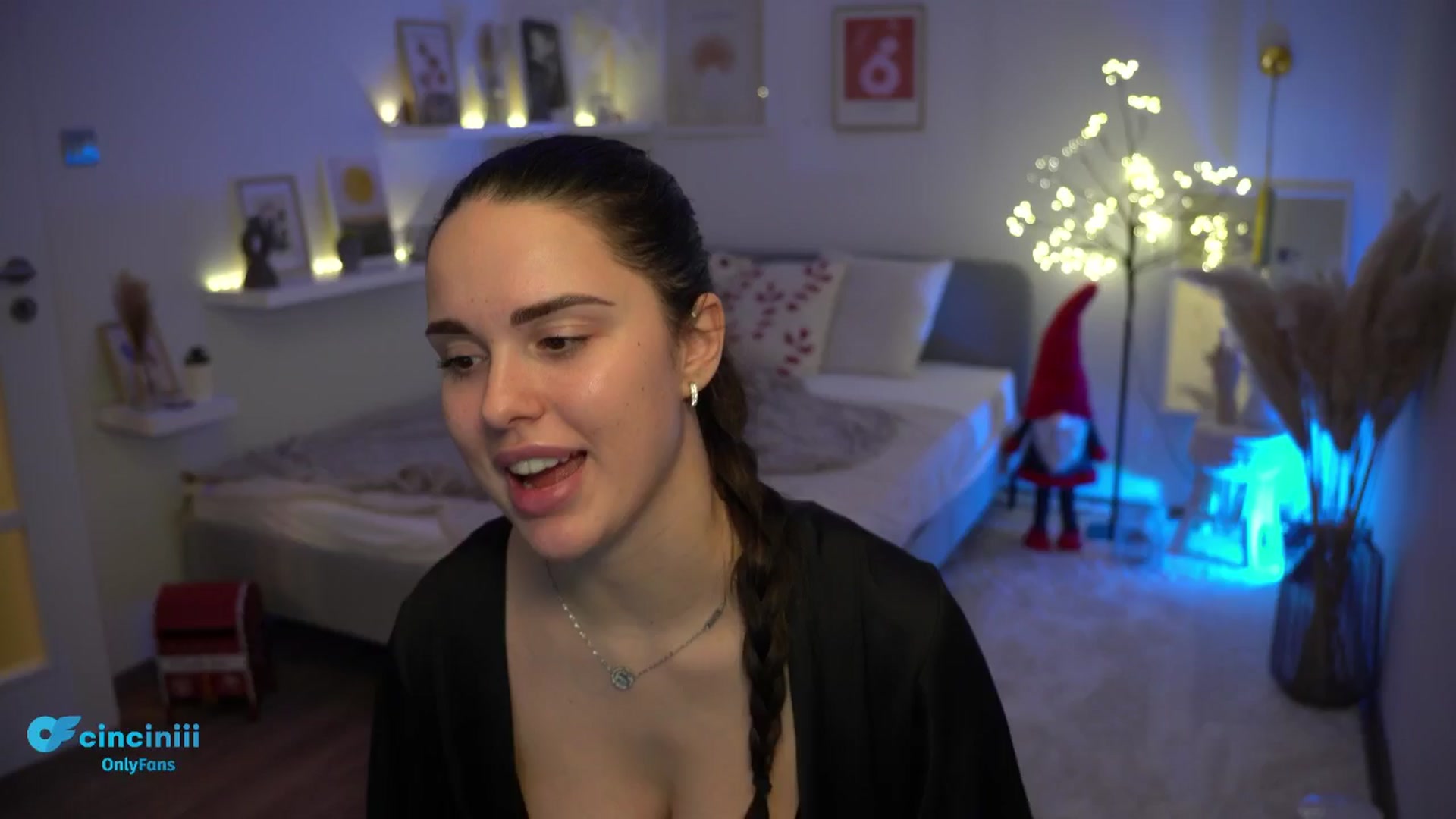 Gallery image thumbnail from NotYourNaomi's myfreecams stream on, 12/22/2024, 01:14 image 7 of 20