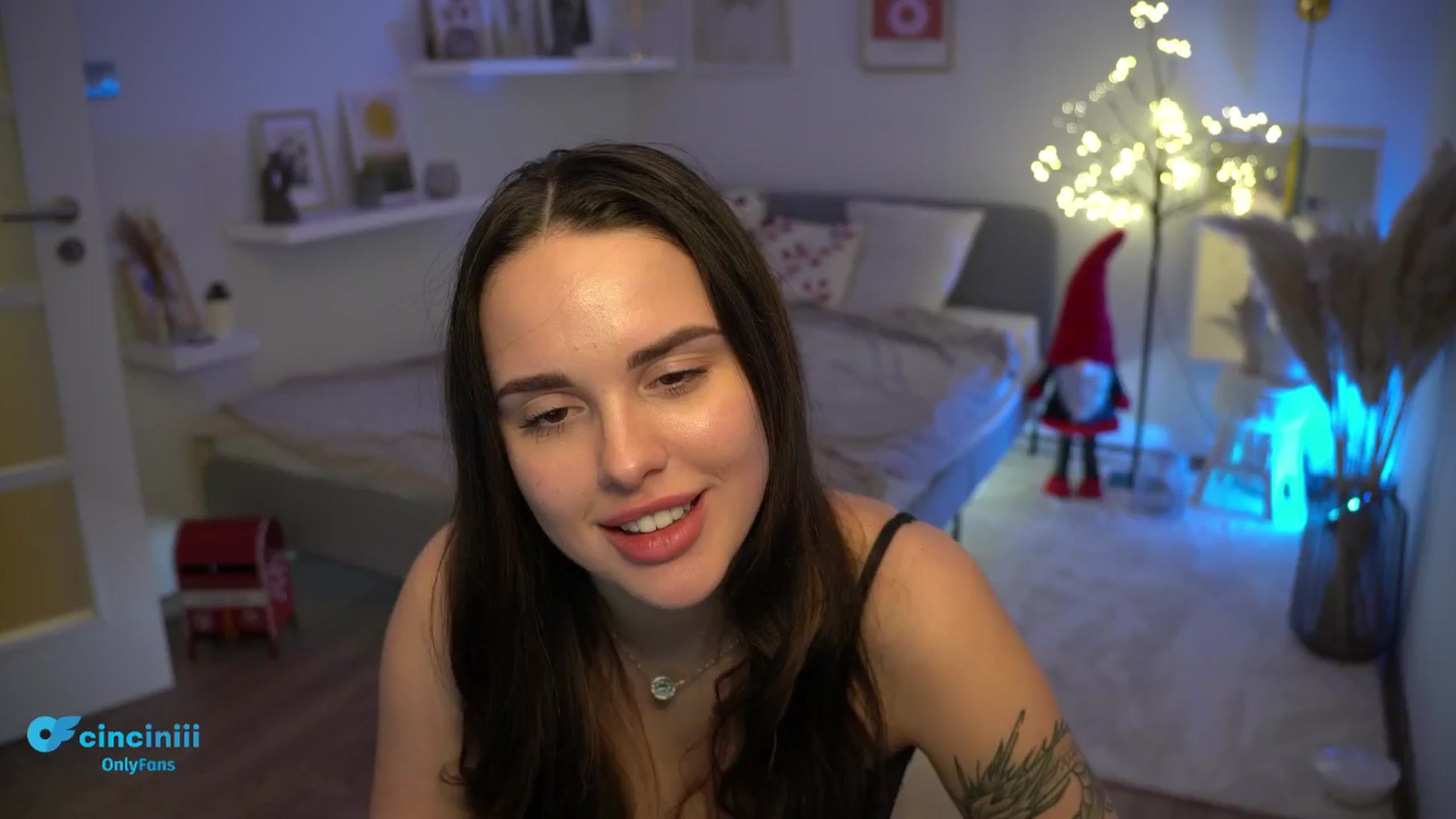 Gallery image thumbnail from NotYourNaomi's myfreecams stream on, 12/27/2024, 19:54 image 18 of 20