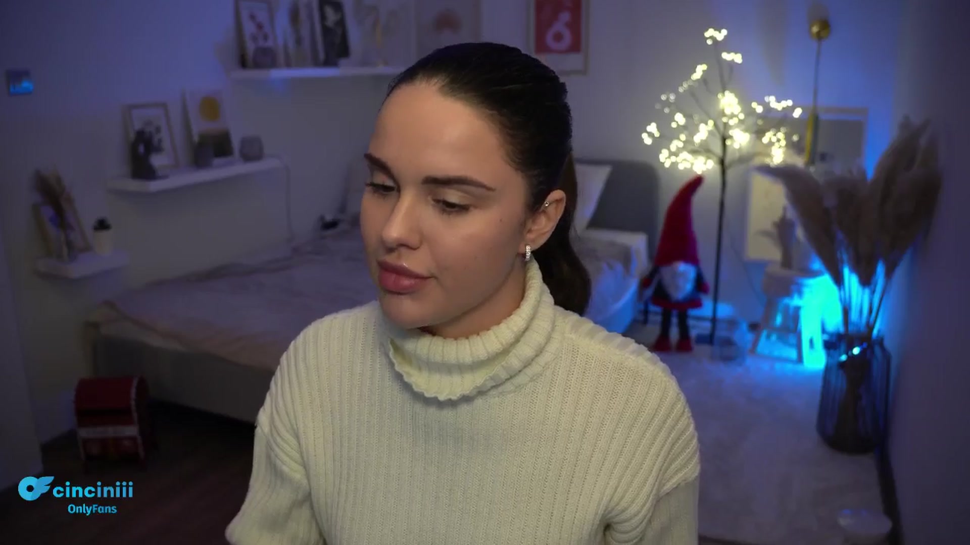 Gallery image thumbnail from NotYourNaomi's myfreecams stream on, 12/29/2024, 01:20 image 3 of 20
