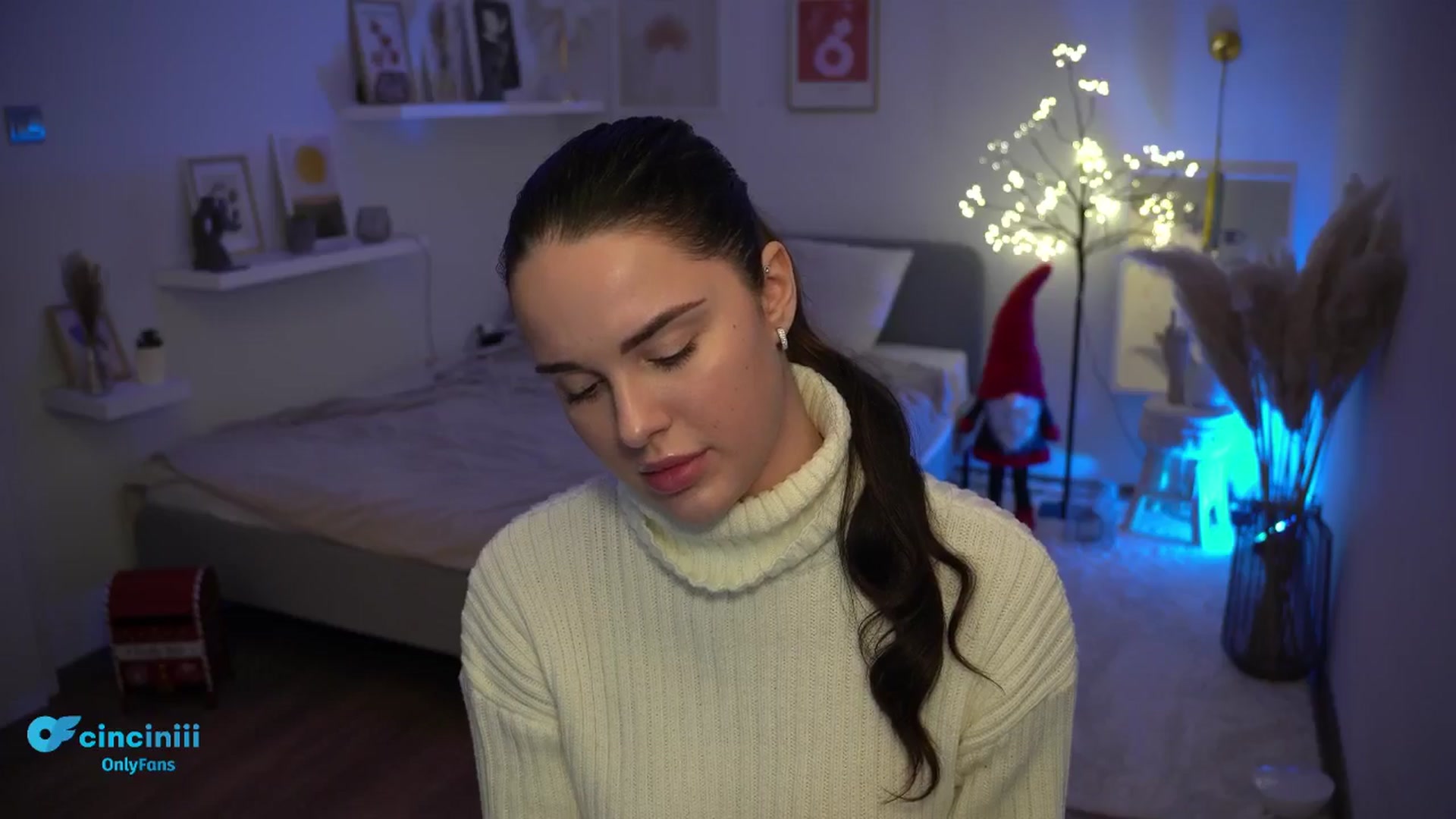 Gallery image thumbnail from NotYourNaomi's myfreecams stream on, 12/29/2024, 01:20 image 12 of 20
