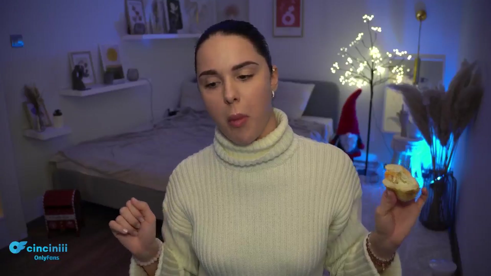 Gallery image thumbnail from NotYourNaomi's myfreecams stream on, 12/29/2024, 01:20 image 2 of 20