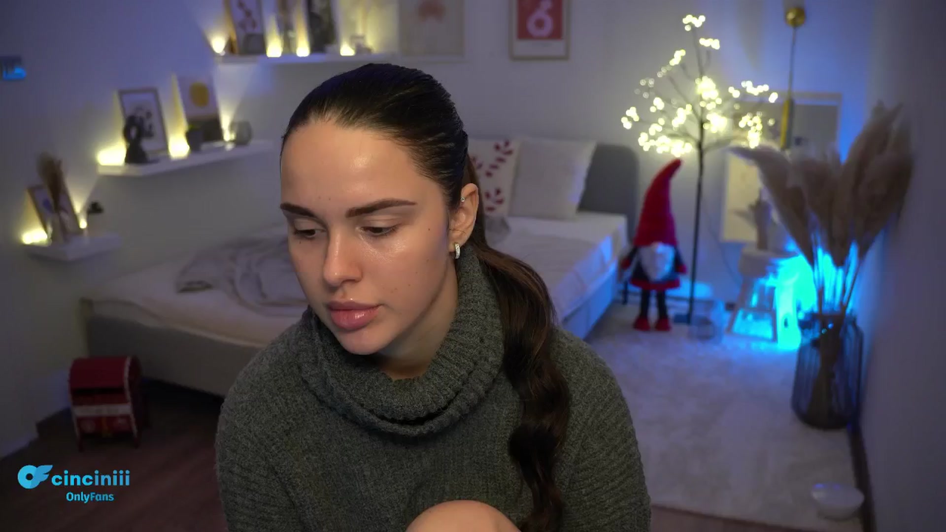 Gallery image thumbnail from NotYourNaomi's myfreecams stream on, 12/29/2024, 21:15 image 3 of 20