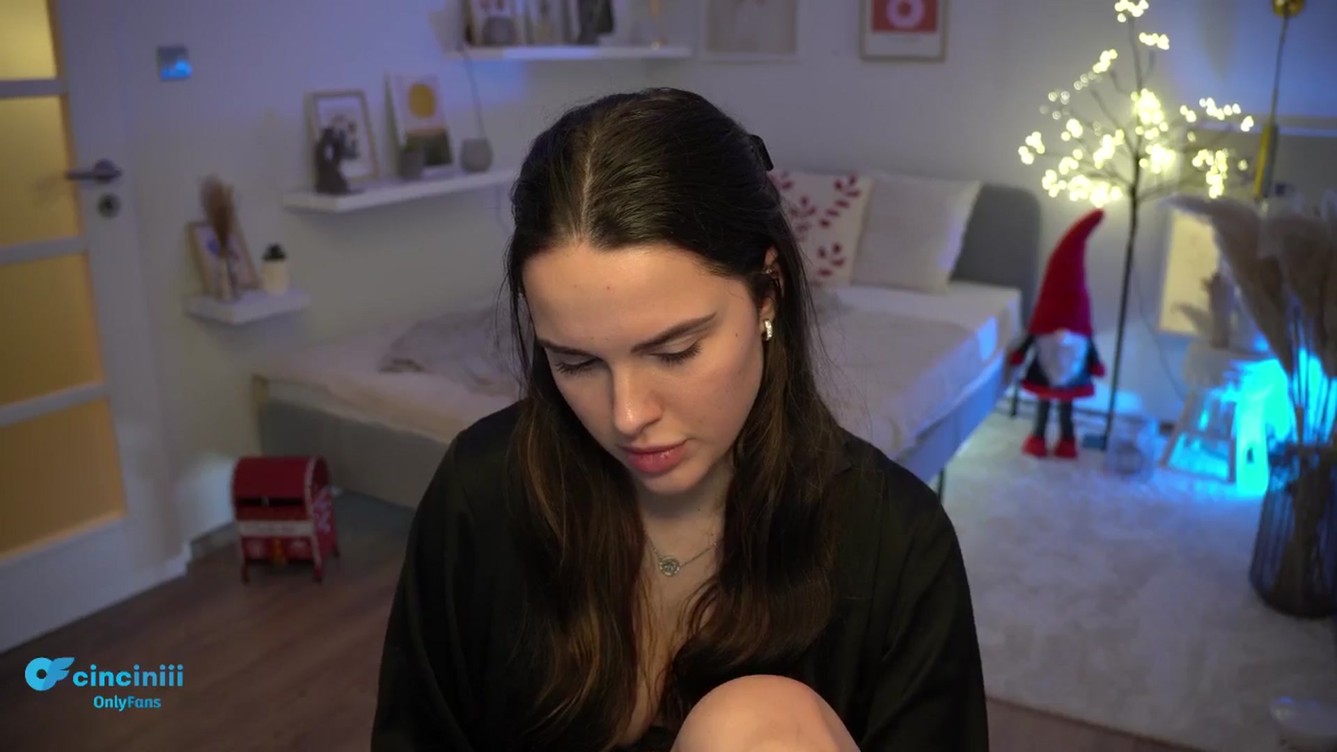 Gallery image thumbnail from NotYourNaomi's myfreecams stream on, 01/04/2025, 24:00 image 12 of 20