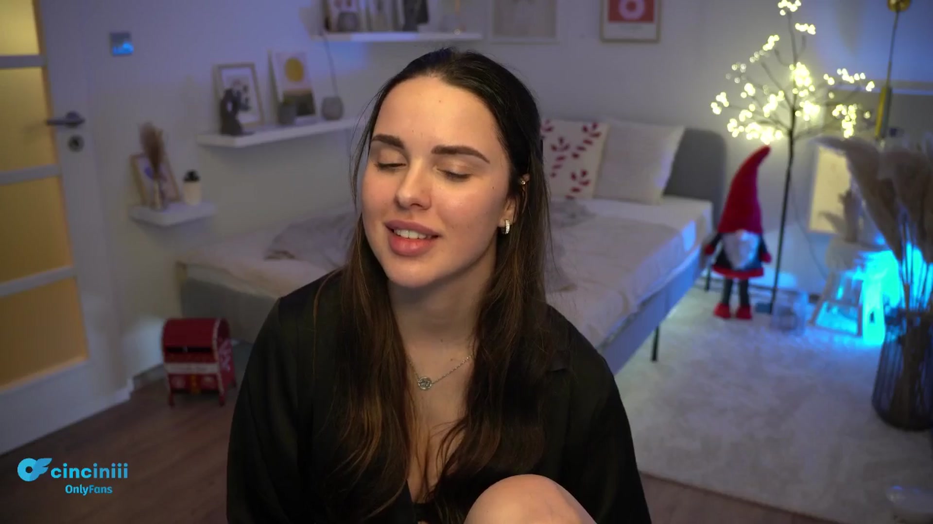 Gallery image thumbnail from NotYourNaomi's myfreecams stream on, 01/04/2025, 24:00 image 13 of 20