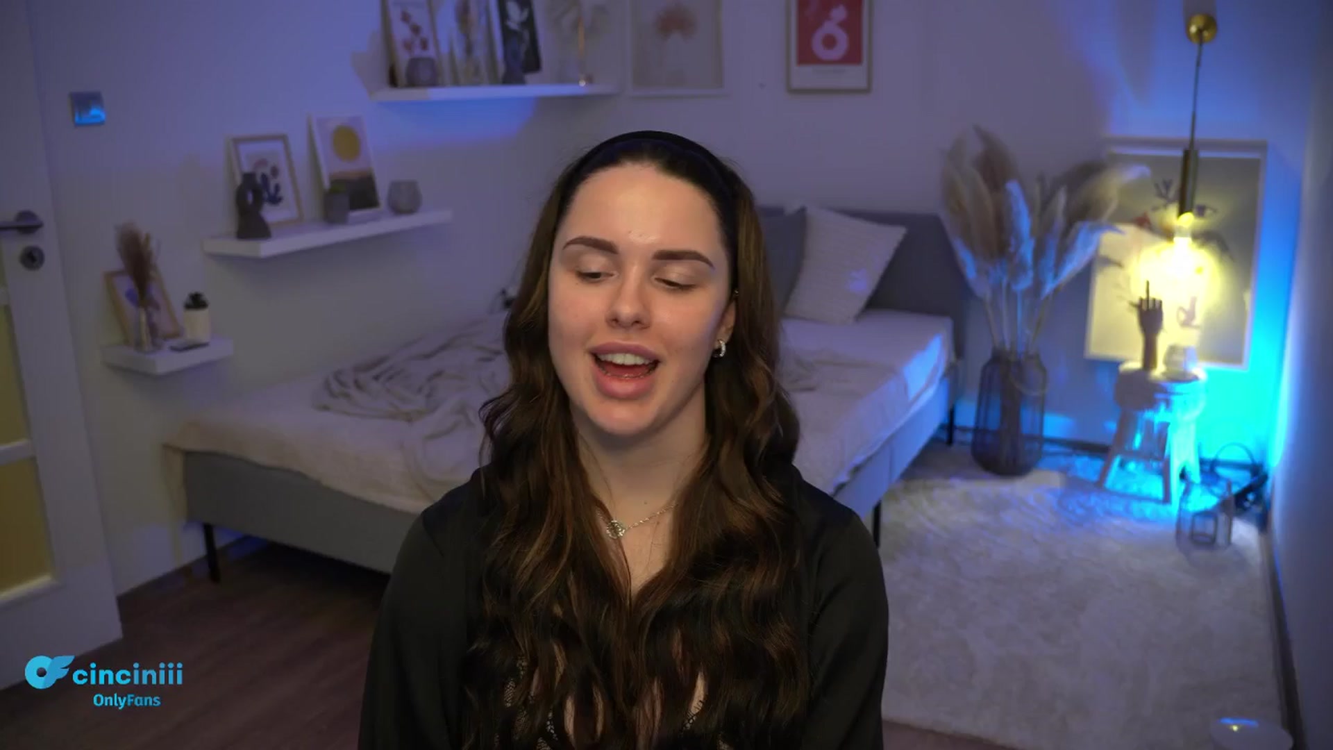 Gallery image thumbnail from NotYourNaomi's myfreecams stream on, 01/09/2025, 22:14 image 18 of 20
