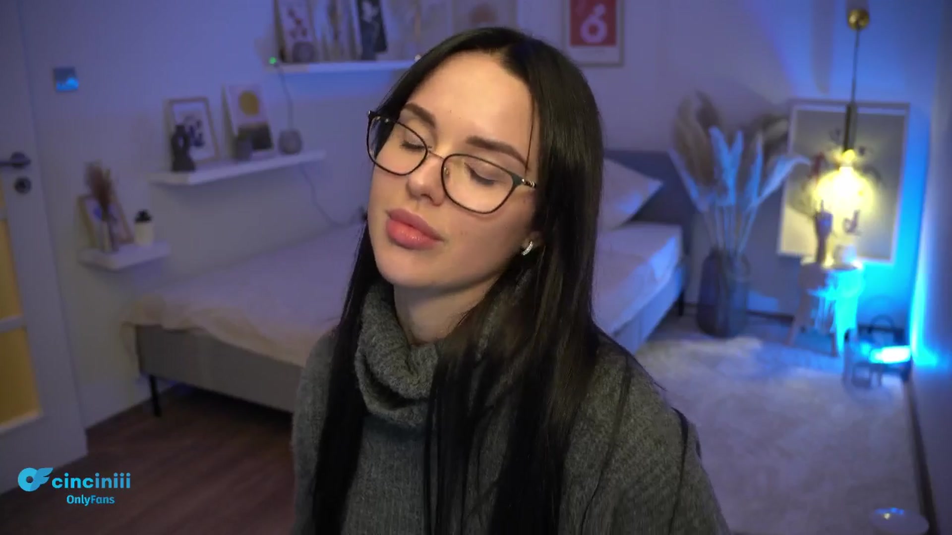 Gallery image thumbnail from NotYourNaomi's myfreecams stream on, 01/15/2025, 23:31 image 16 of 20